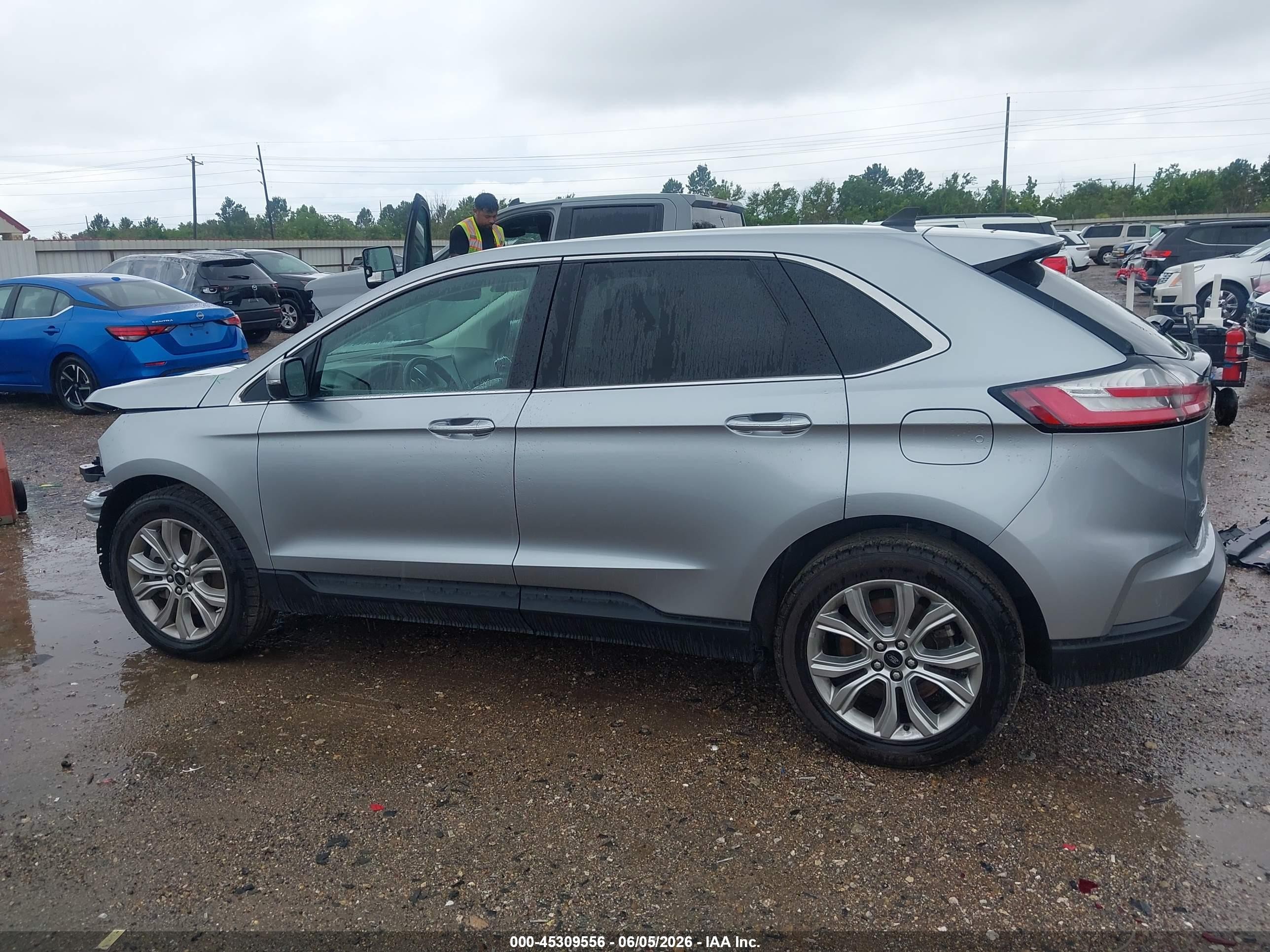 2024 Ford Edge Titanium Silver vin: 2FMPK4K96RBA50985