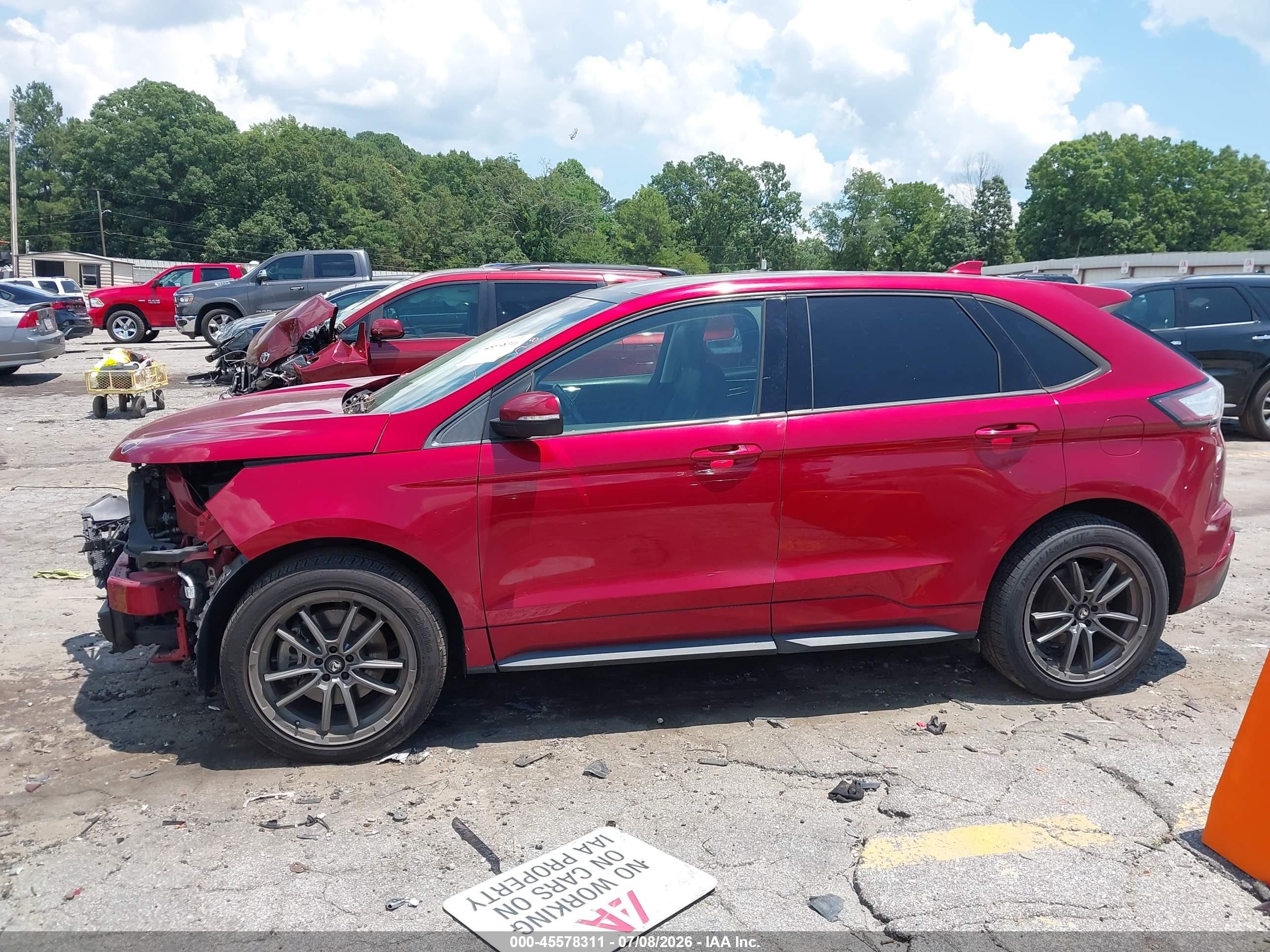 2015 Ford Edge Sport Красный vin: 2FMTK3AP8FBB64295