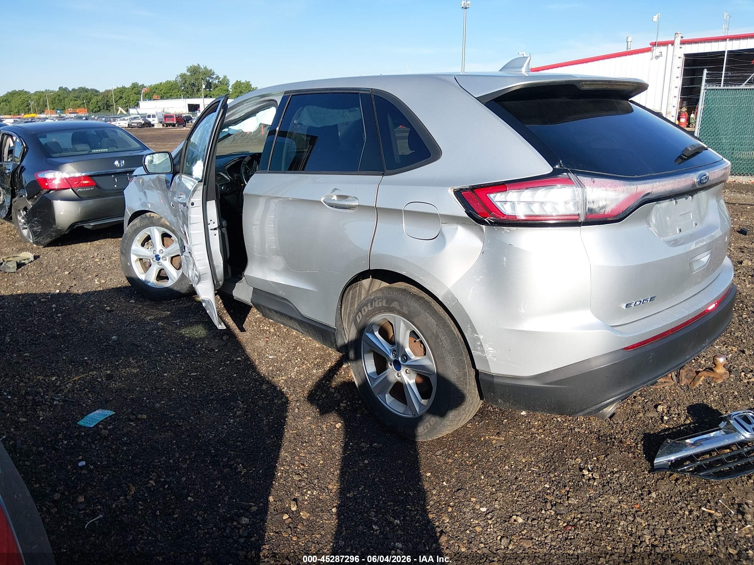 2015 Ford Edge Se Silver vin: 2FMTK3G86FBC27250