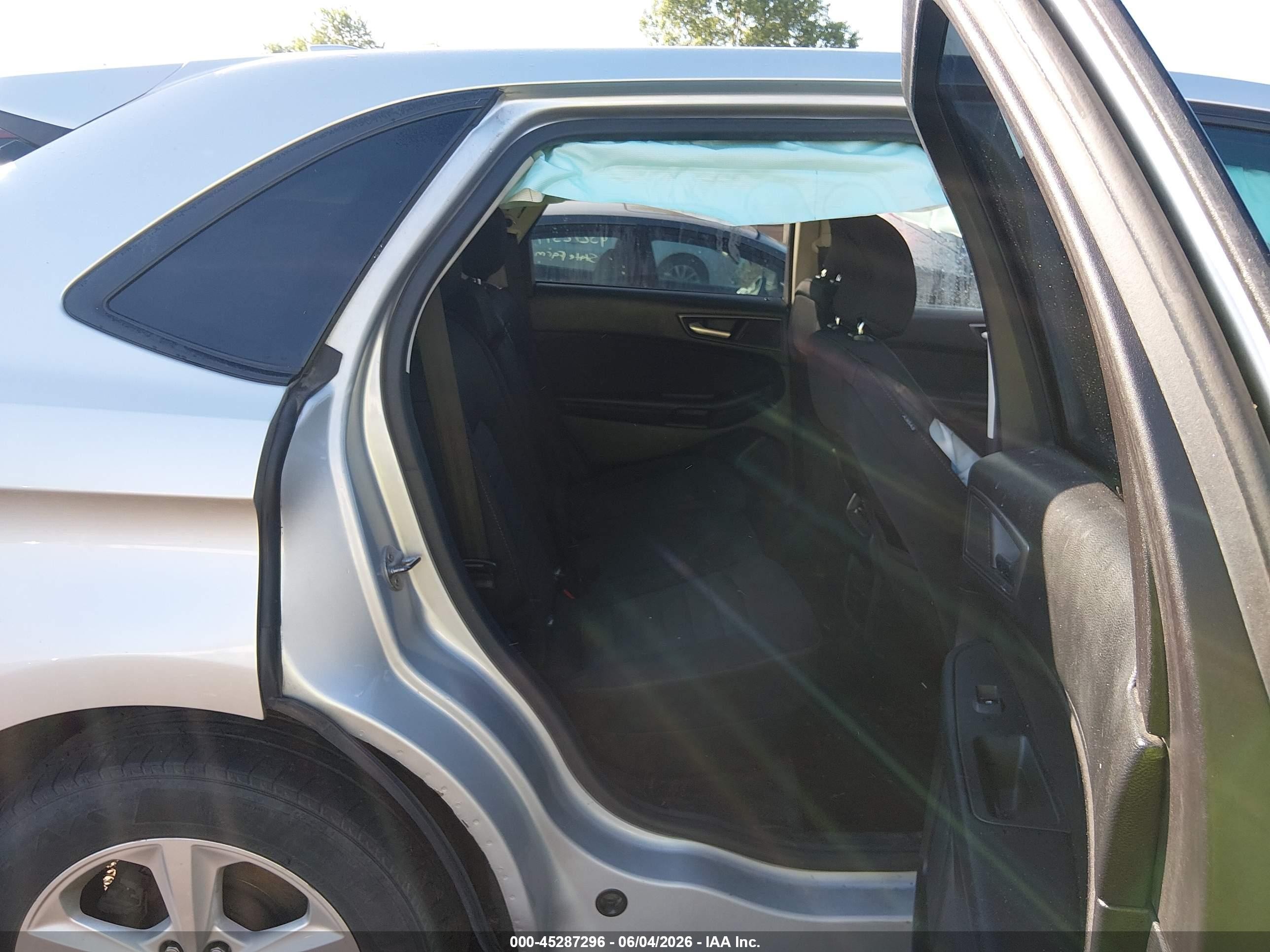2015 Ford Edge Se Silver vin: 2FMTK3G86FBC27250