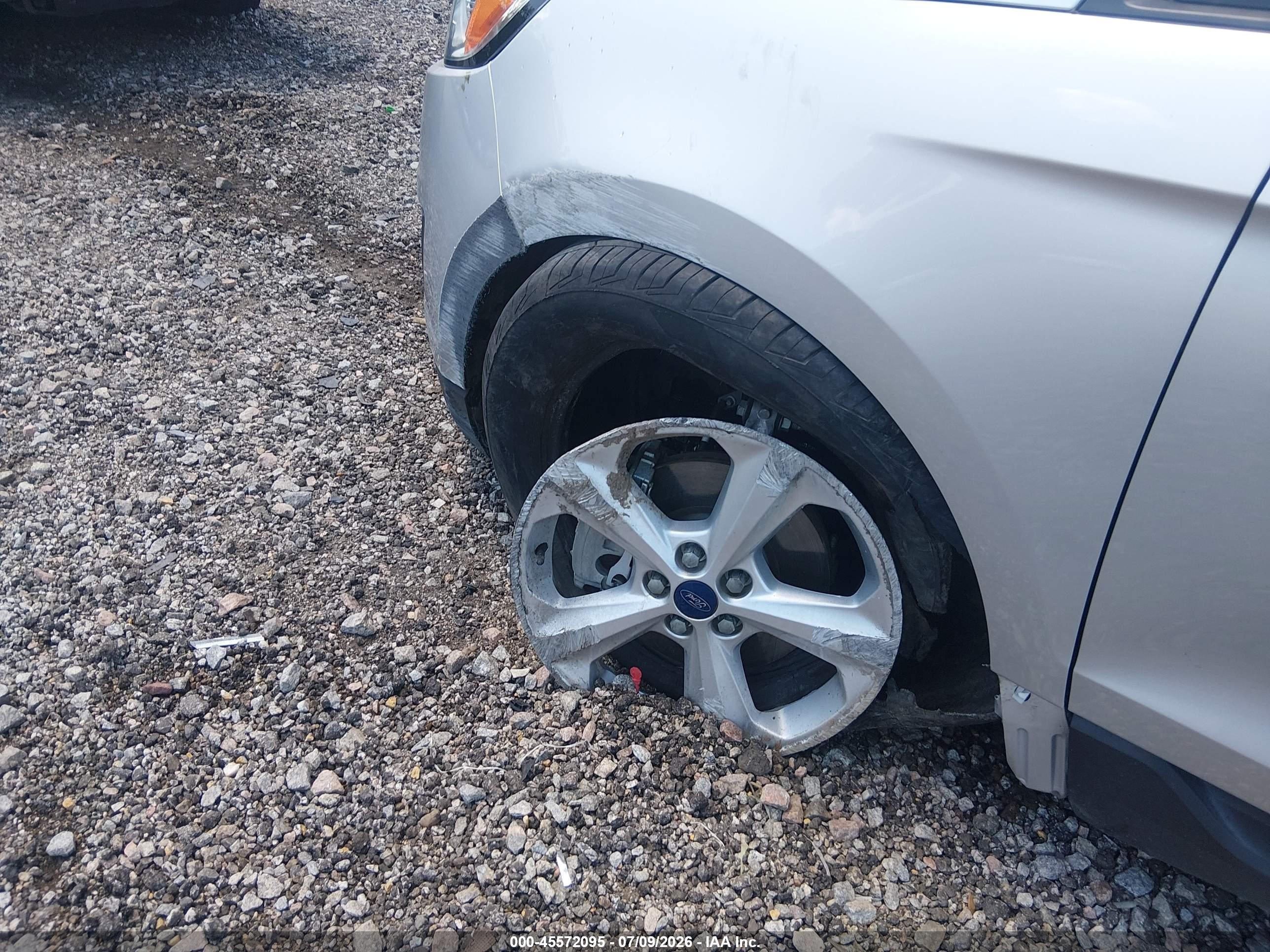 2015 Ford Edge Se Серебряный vin: 2FMTK3G87FBB76003
