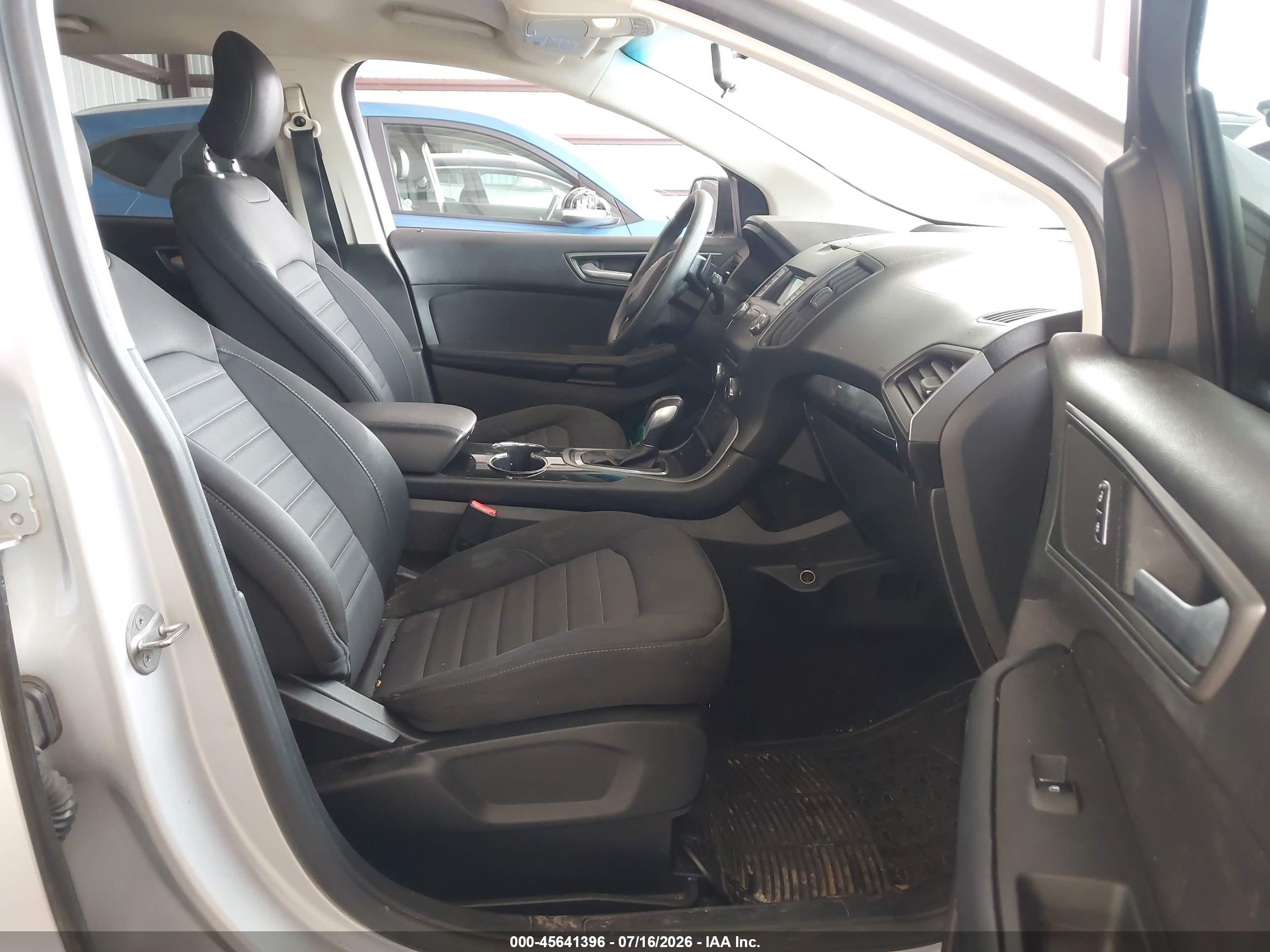 2015 Ford Edge Se Серебряный vin: 2FMTK3G91FBC32977
