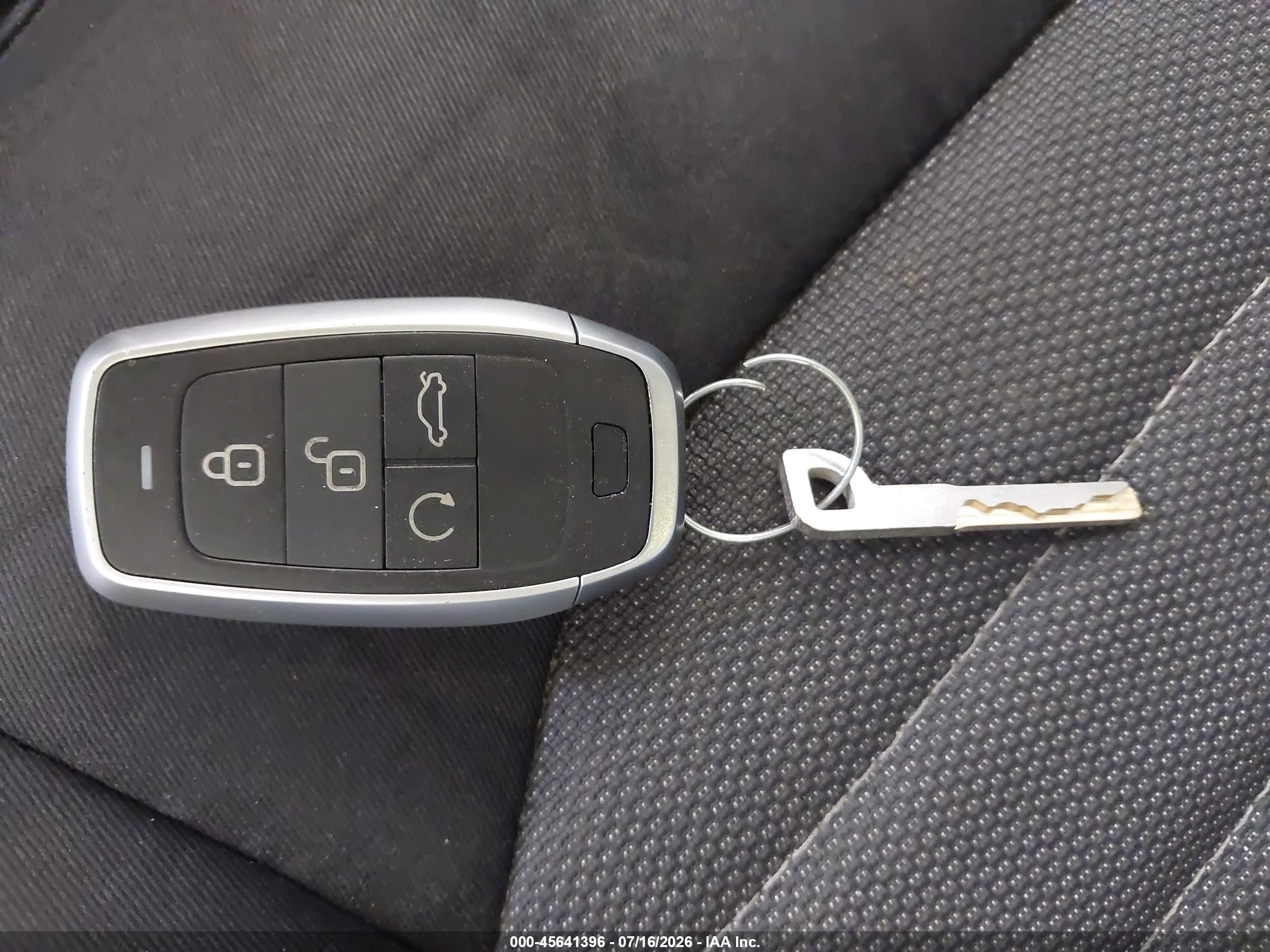 2015 Ford Edge Se Серебряный vin: 2FMTK3G91FBC32977
