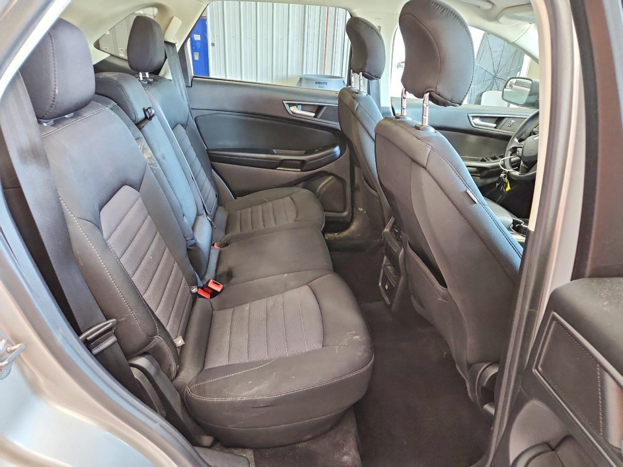 2015 Ford Edge Se Серебряный vin: 2FMTK3G94FBC29443