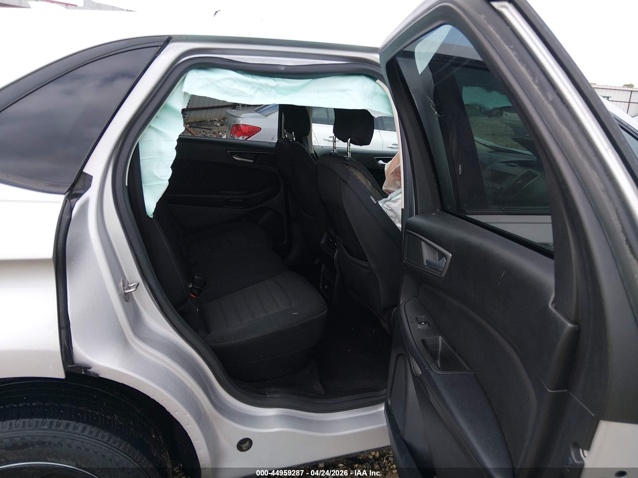 2015 Ford Edge Se Silver vin: 2FMTK3G96FBB43535