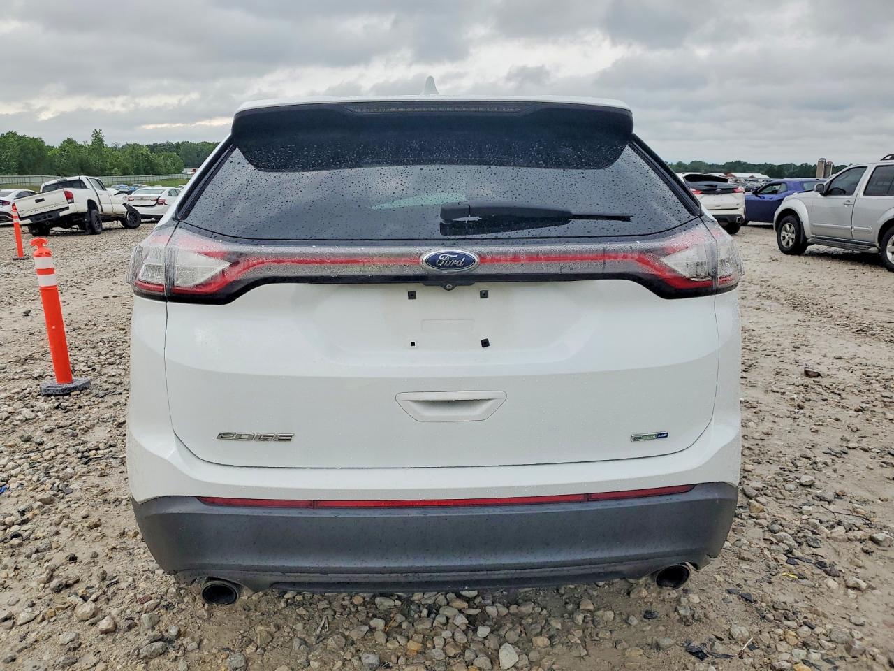 2015 Ford Edge Se White vin: 2FMTK4G9XFBC02852