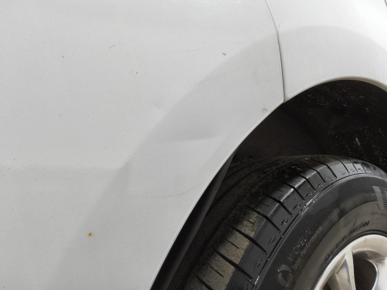 2015 Ford Edge Sel White vin: 2FMTK4J89FBC18508 Damage: Left Rear Door, Dent(S) W/ Paint Dmg, 1 To 2 Inches