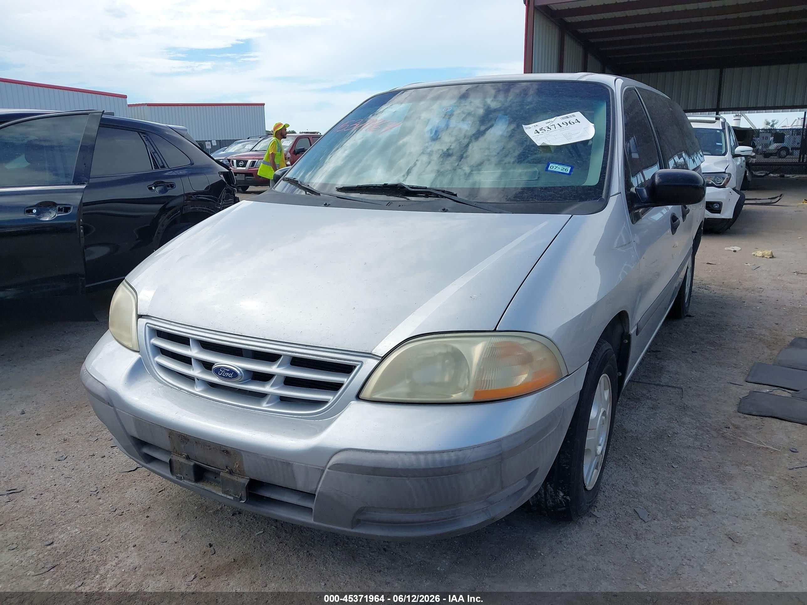 2000 Ford Windstar   Silver vin: 2FMZA5040YBC93361