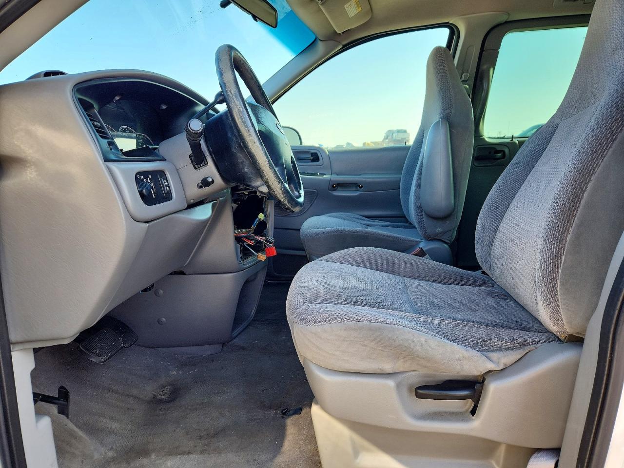 2001 Ford Windstar Lx White vin: 2FMZA50421BA40340