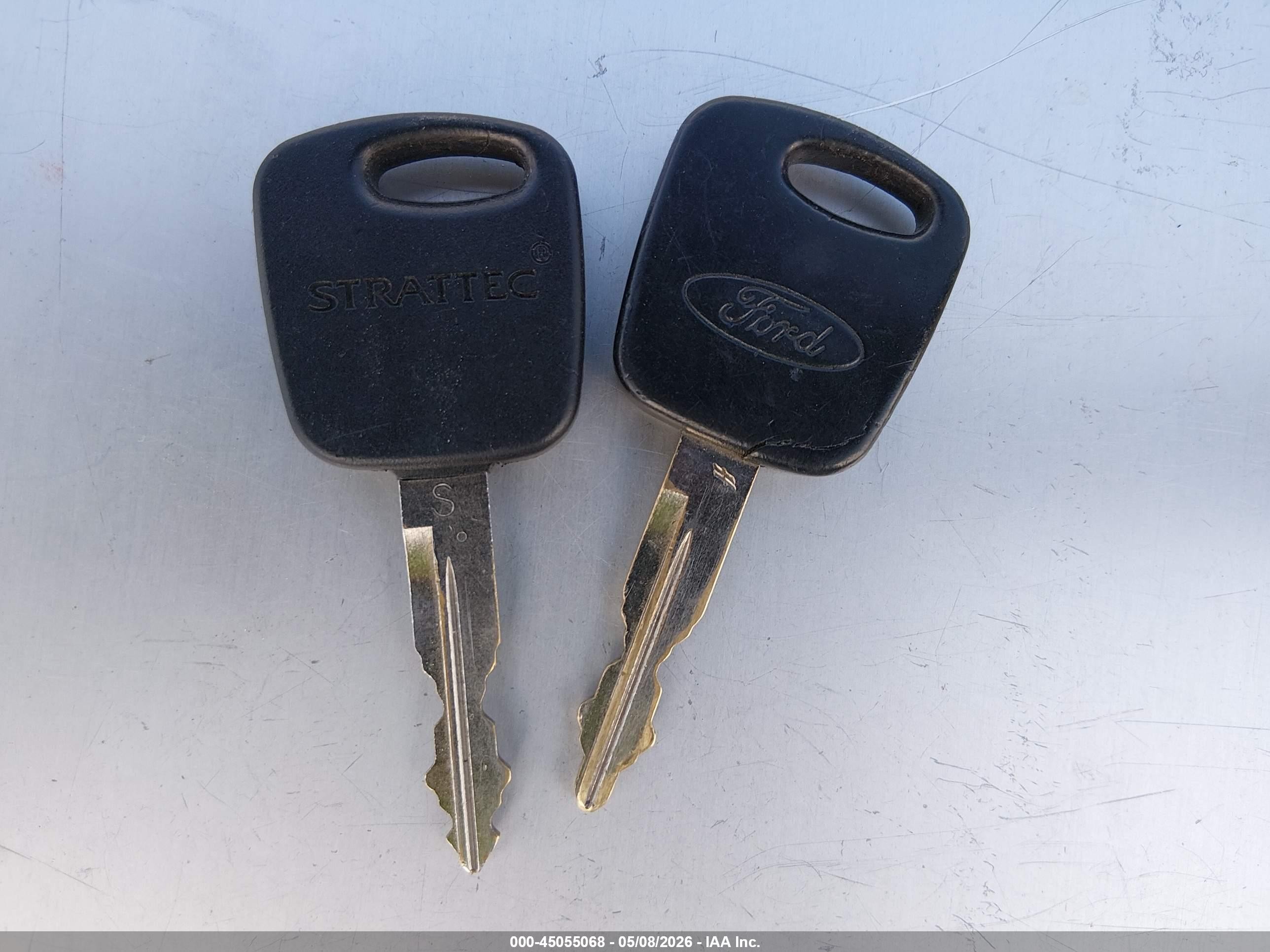 2000 Ford Windstar   Red vin: 2FMZA5048YBC28192
