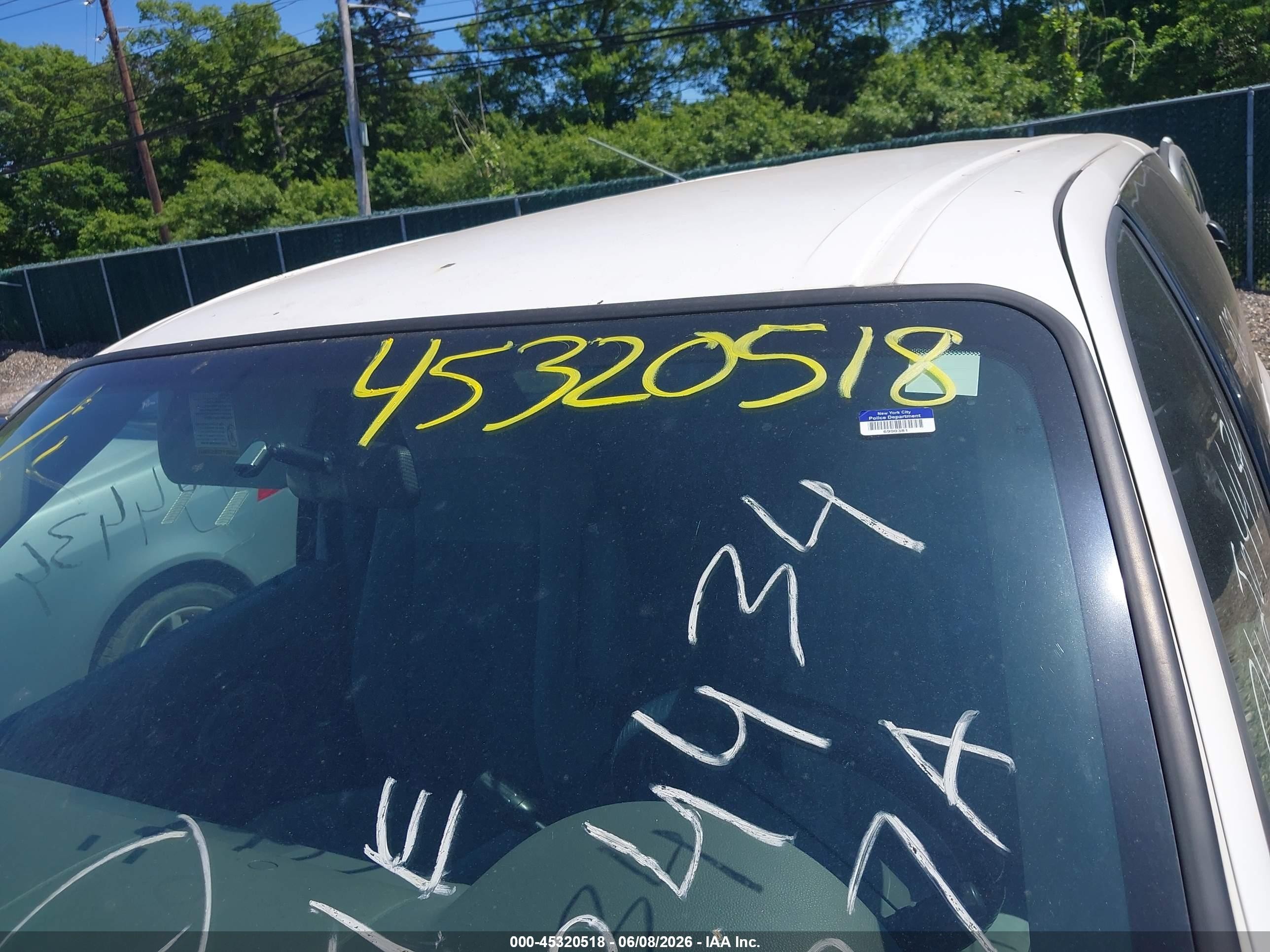 2004 Ford Freestar S Белый vin: 2FMZA50614BA12678