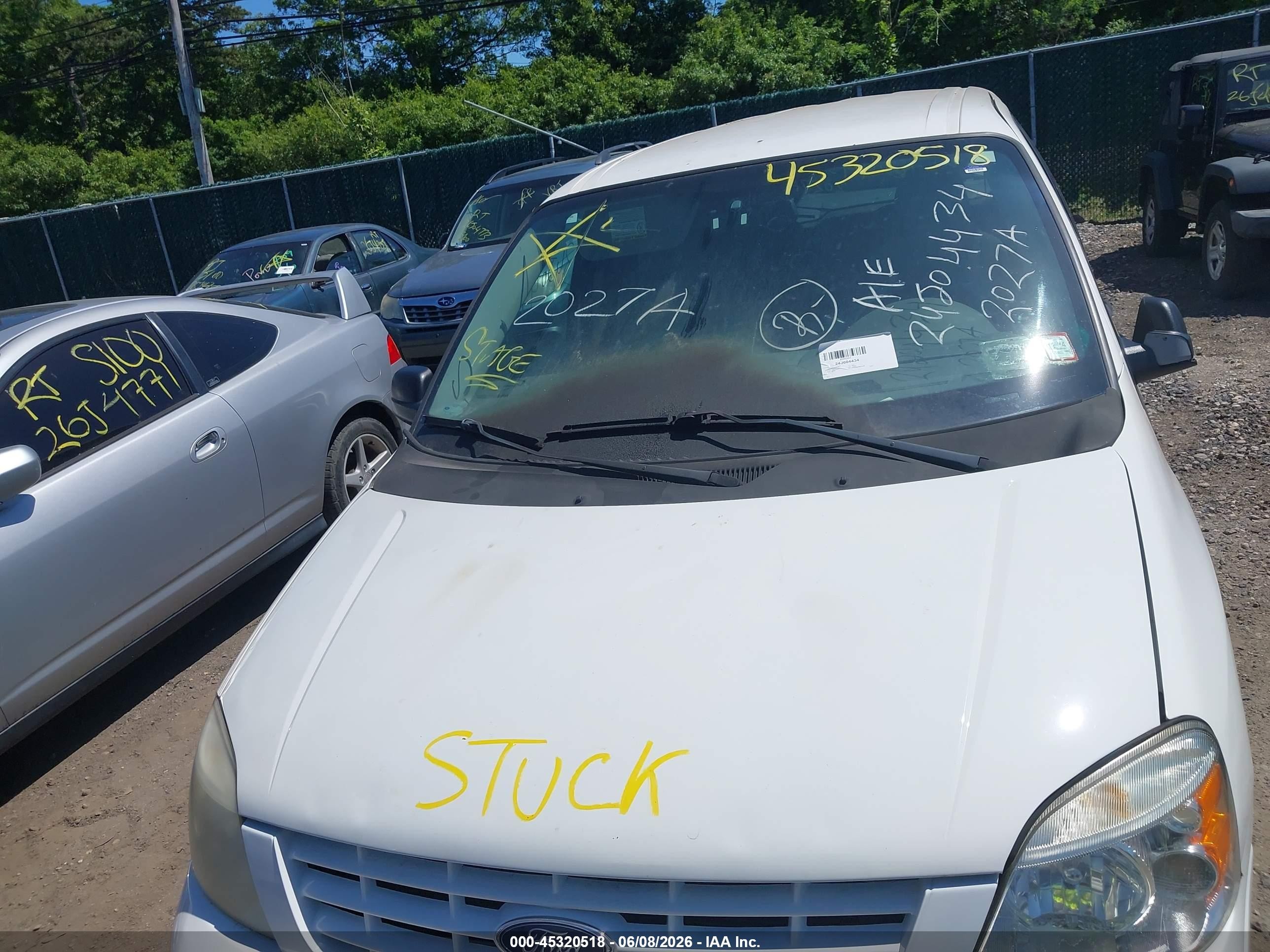 2004 Ford Freestar S Белый vin: 2FMZA50614BA12678