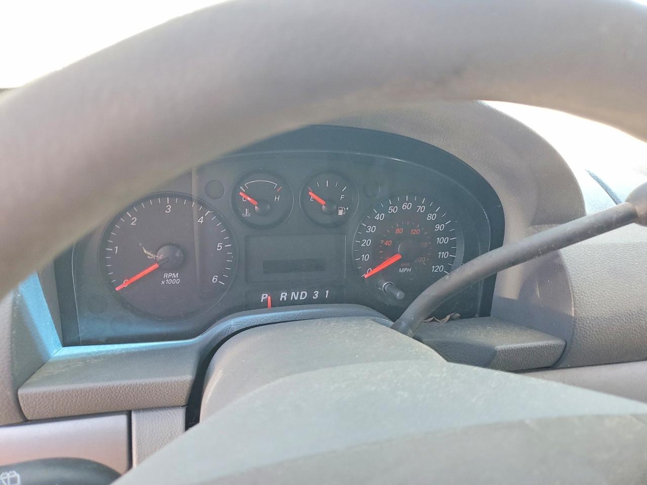2005 Ford Freestar S White vin: 2FMZA50655BA90589