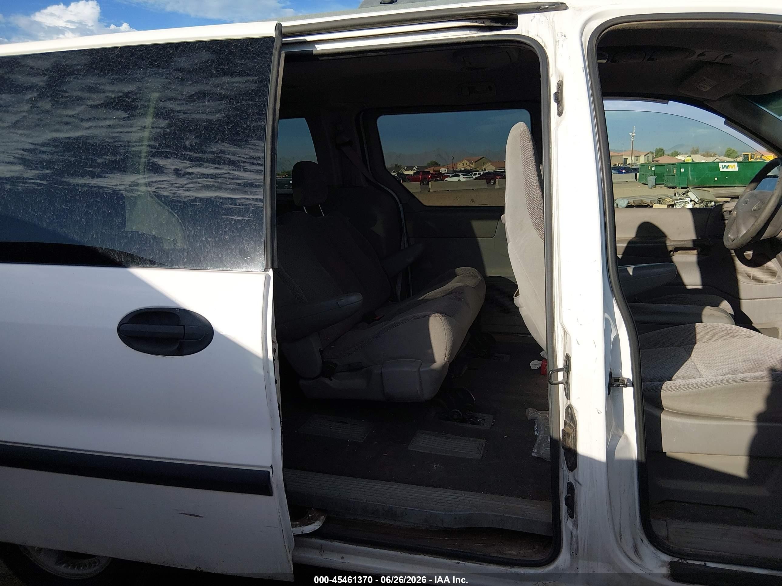 2003 Ford Windstar Lx Белый vin: 2FMZA51413BA16600