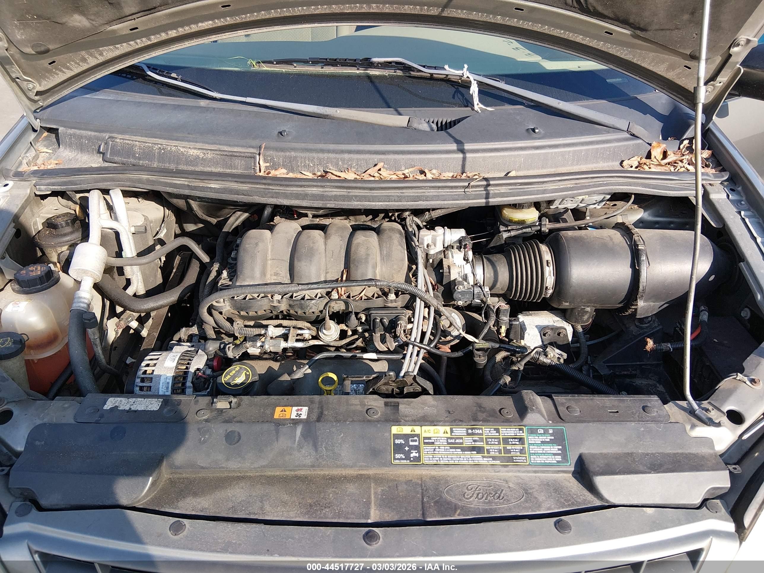2003 Ford Windstar Lx Серебряный vin: 2FMZA51423BA97722