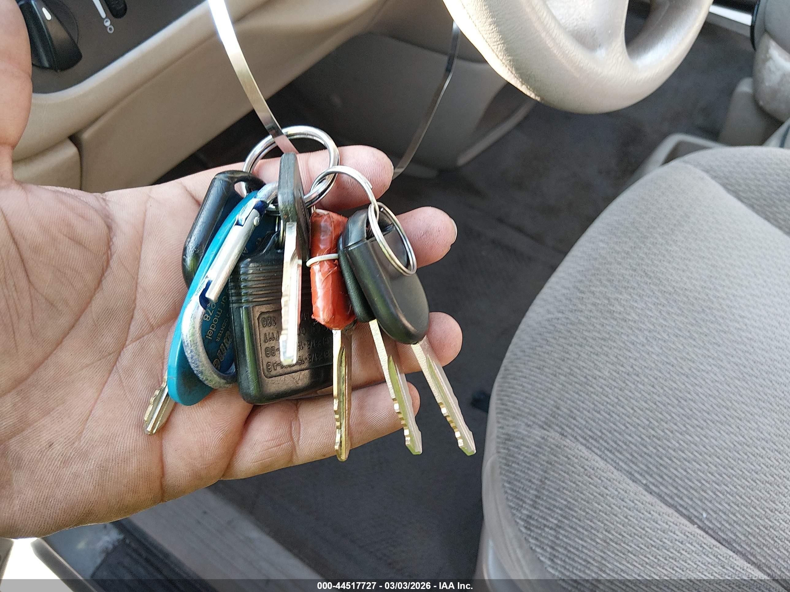 2003 Ford Windstar Lx Серебряный vin: 2FMZA51423BA97722