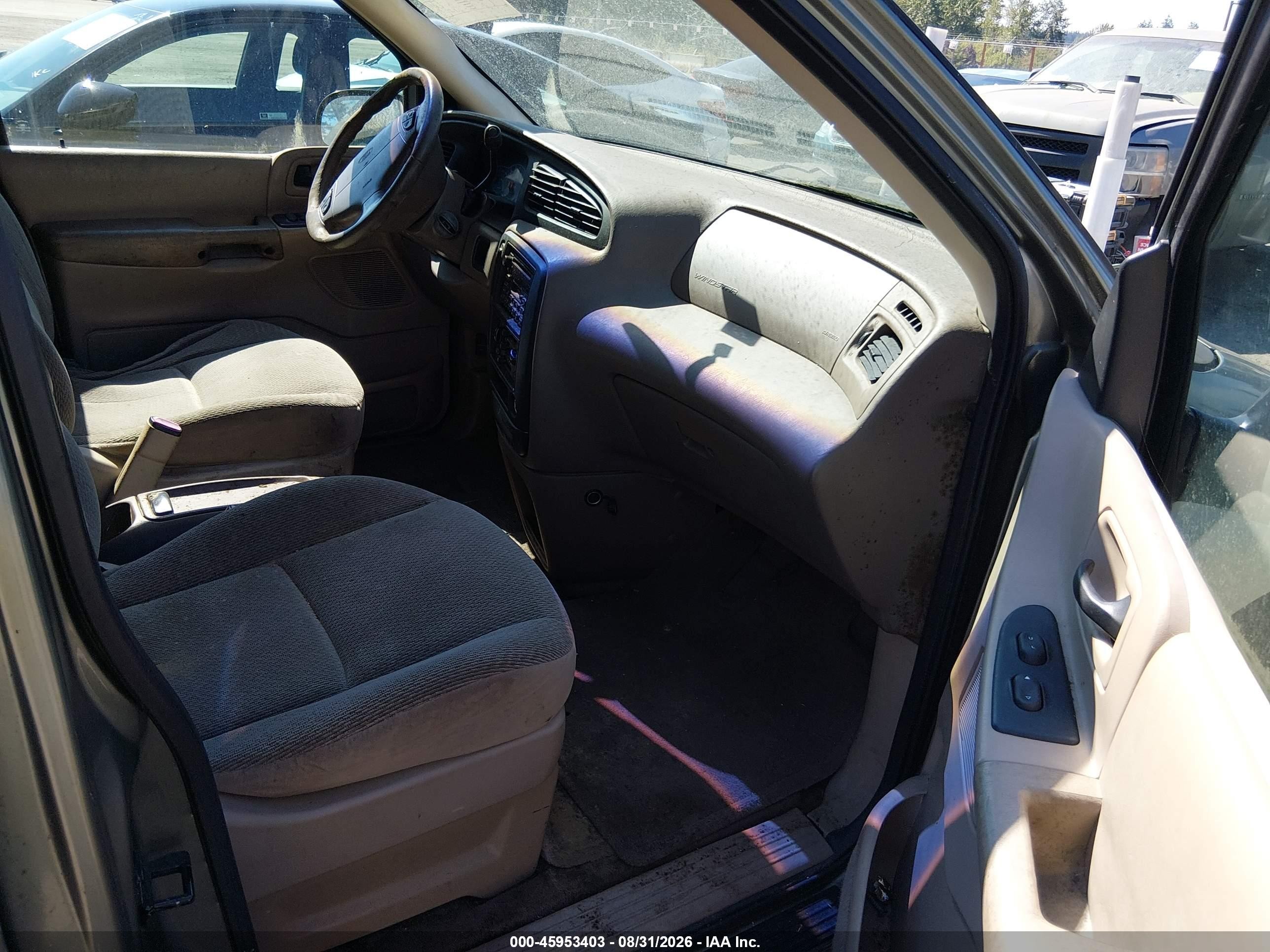 1999 Ford Windstar Lx Серый vin: 2FMZA5142XBA67769