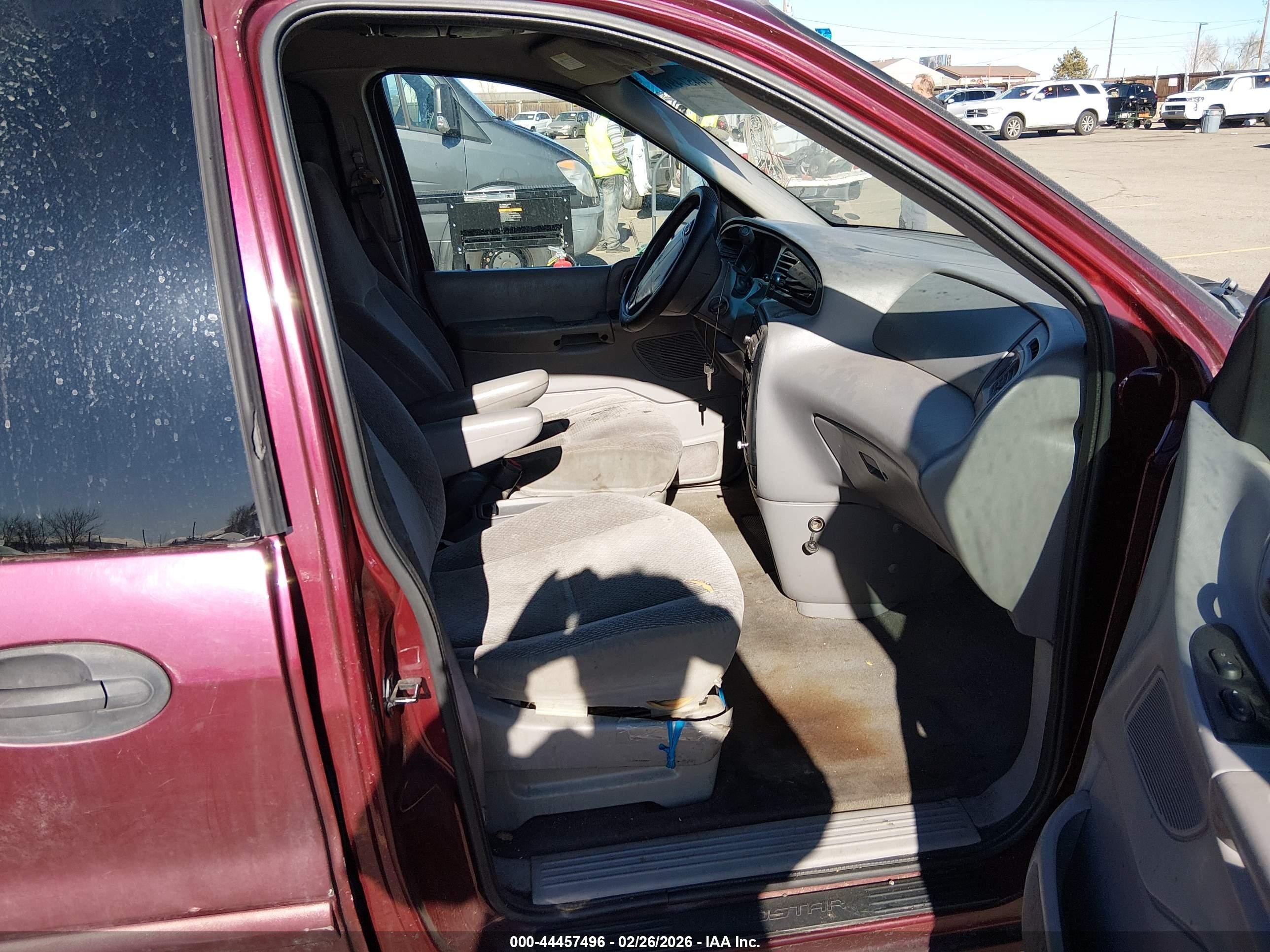 2000 Ford Windstar Lx Бордовый vin: 2FMZA5142YBB72362
