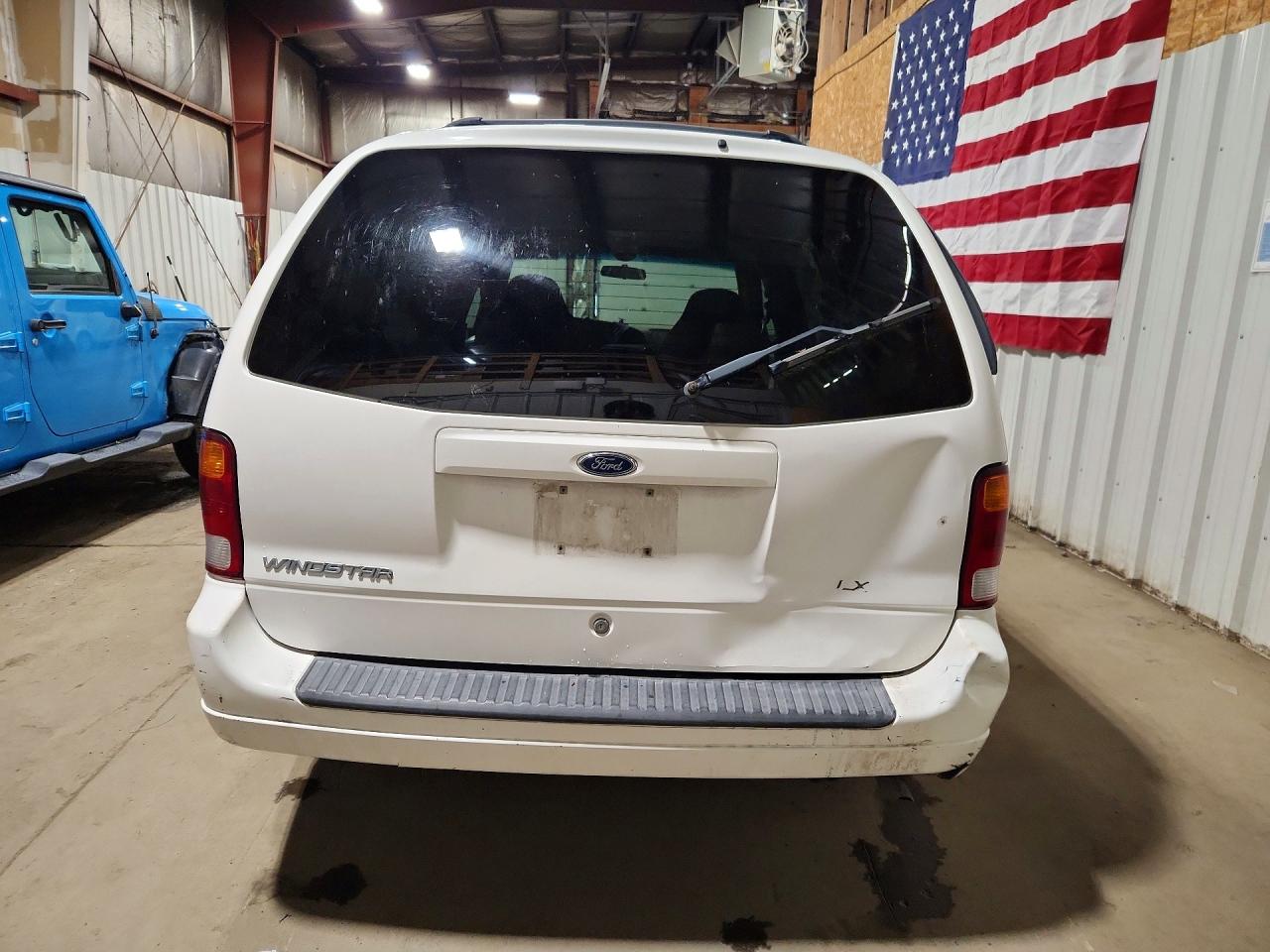 2002 Ford Windstar Lx White vin: 2FMZA51432BB21234