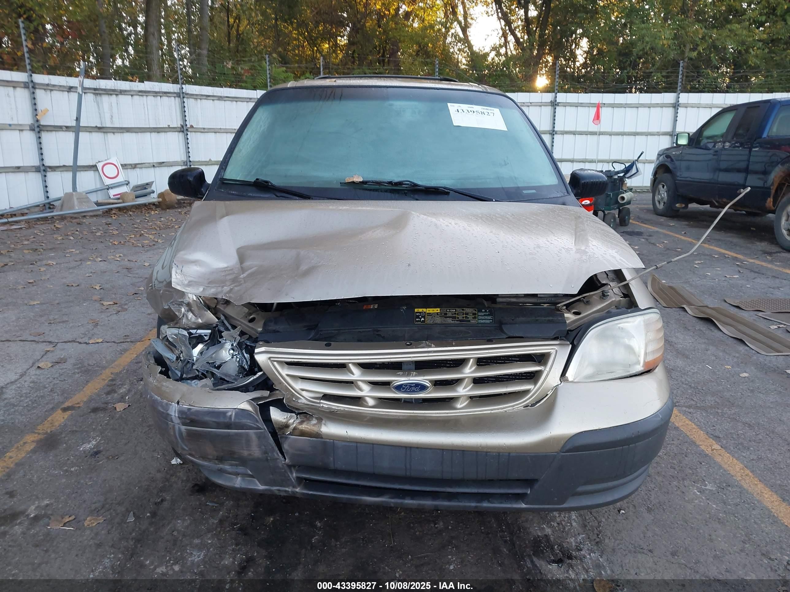 2000 Ford Windstar Lx Бежевый vin: 2FMZA5143YBA53266