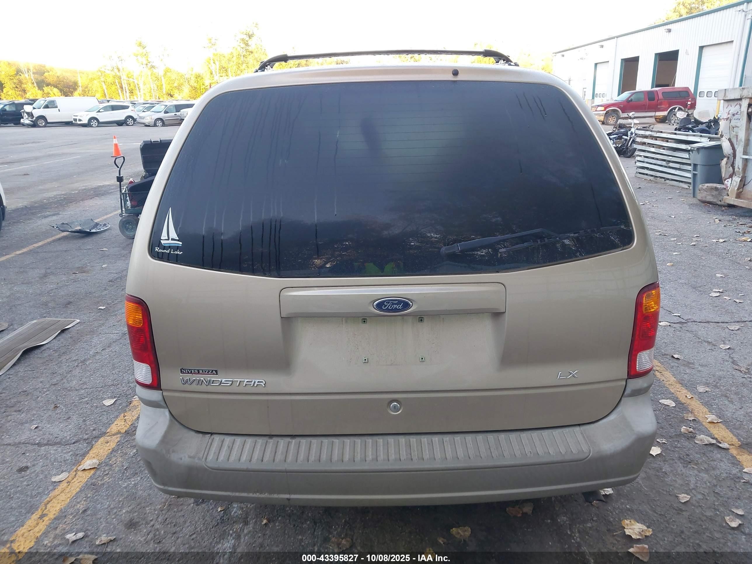 2000 Ford Windstar Lx Бежевый vin: 2FMZA5143YBA53266