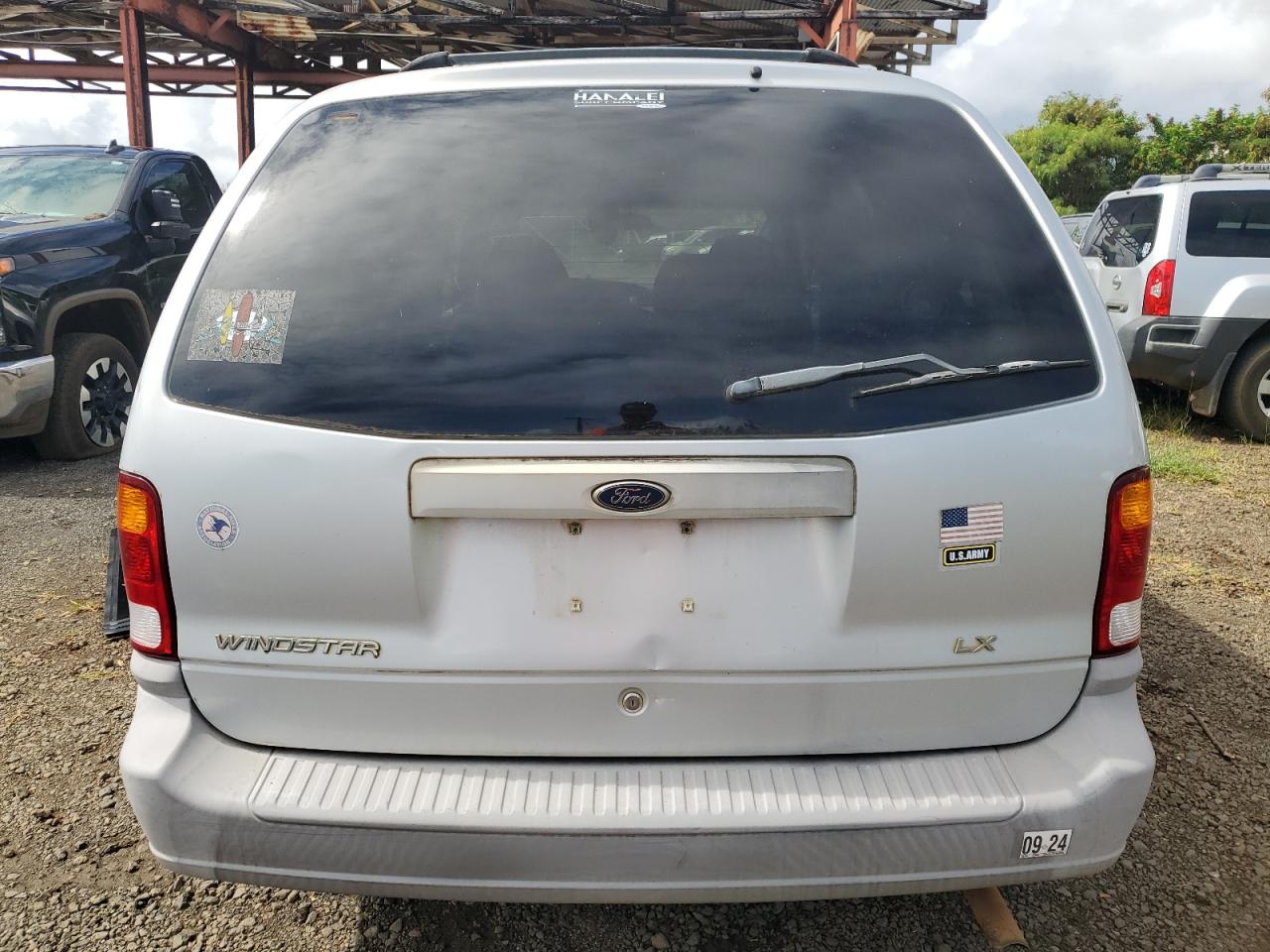 2000 Ford Windstar Lx Silver vin: 2FMZA5143YBA55566 Damage: Lift Gate, Dent(S) W/No Paint Dmg, 4 To 5 Inches
