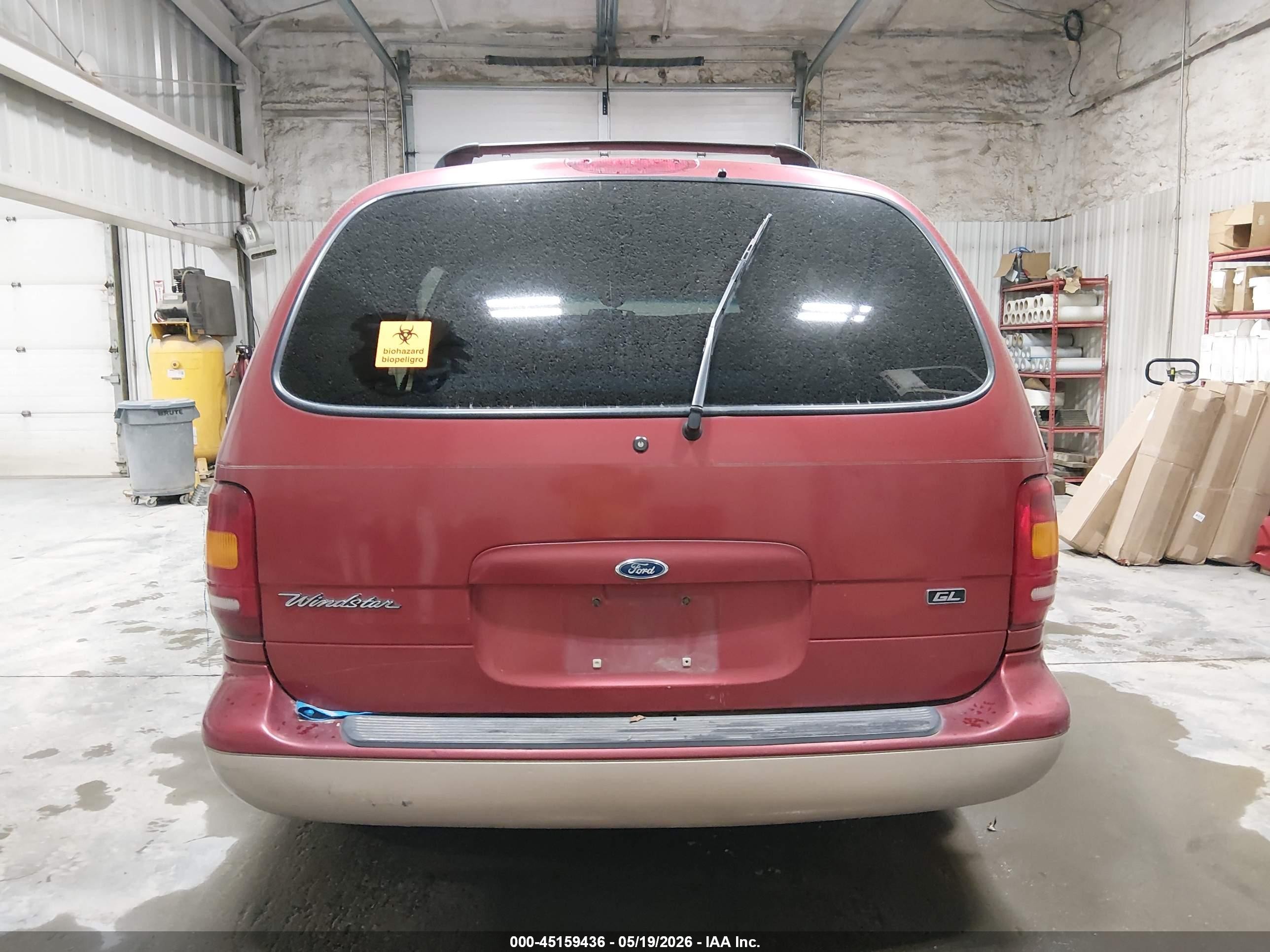 1998 Ford Windstar Gl/limited/lx Red vin: 2FMZA5149WBE39638