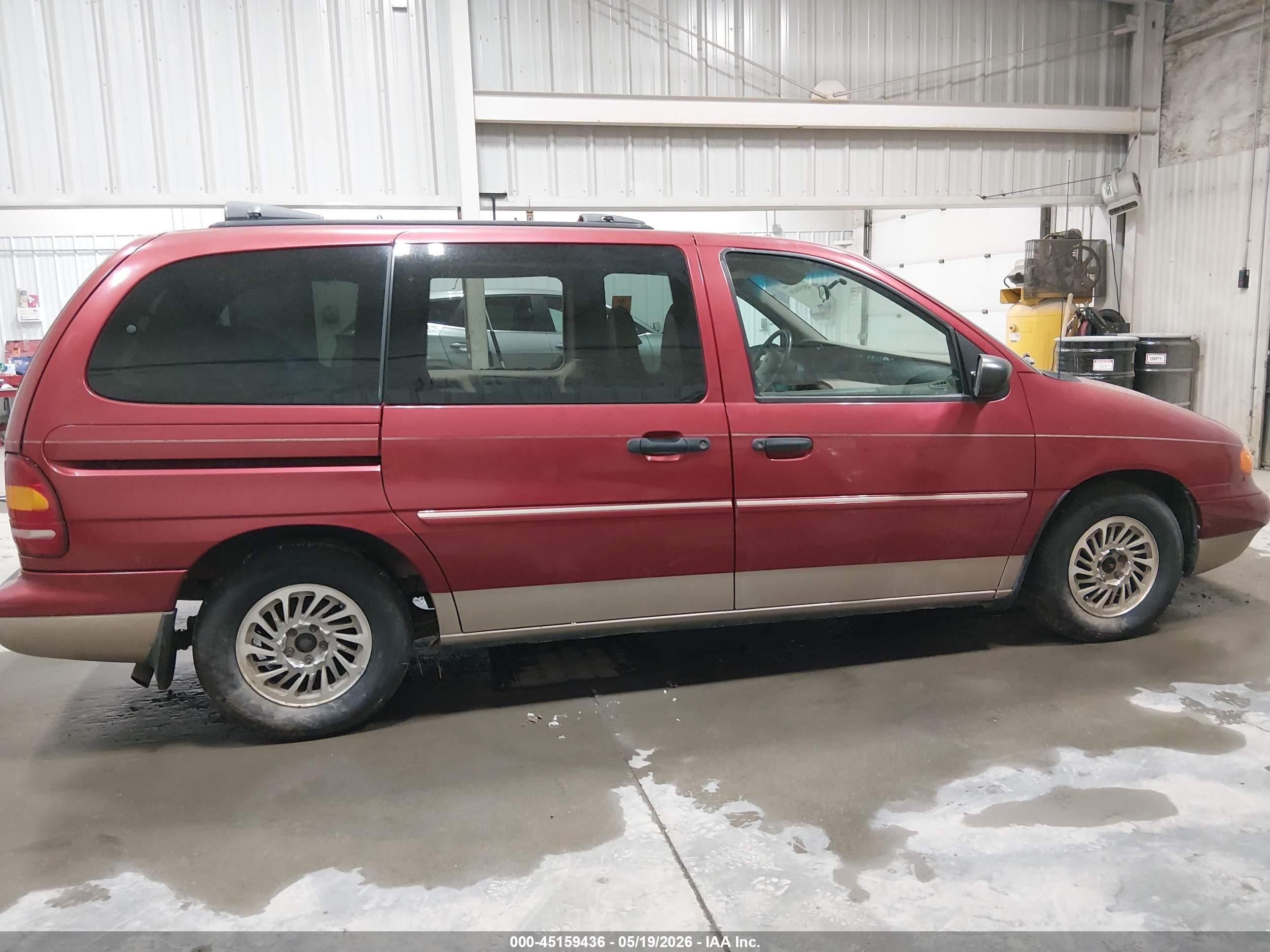 1998 Ford Windstar Gl/limited/lx Red vin: 2FMZA5149WBE39638