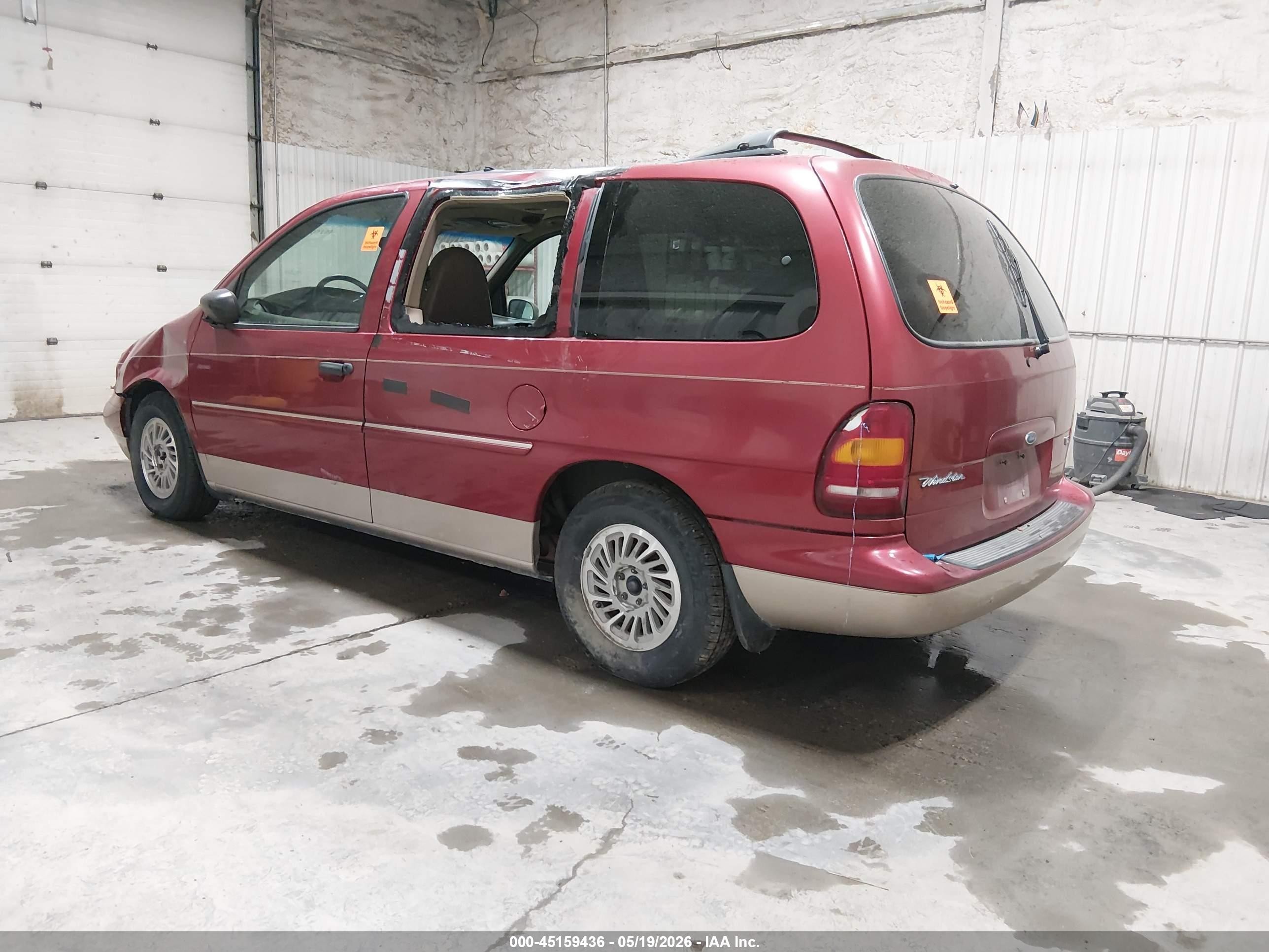 1998 Ford Windstar Gl/limited/lx Red vin: 2FMZA5149WBE39638