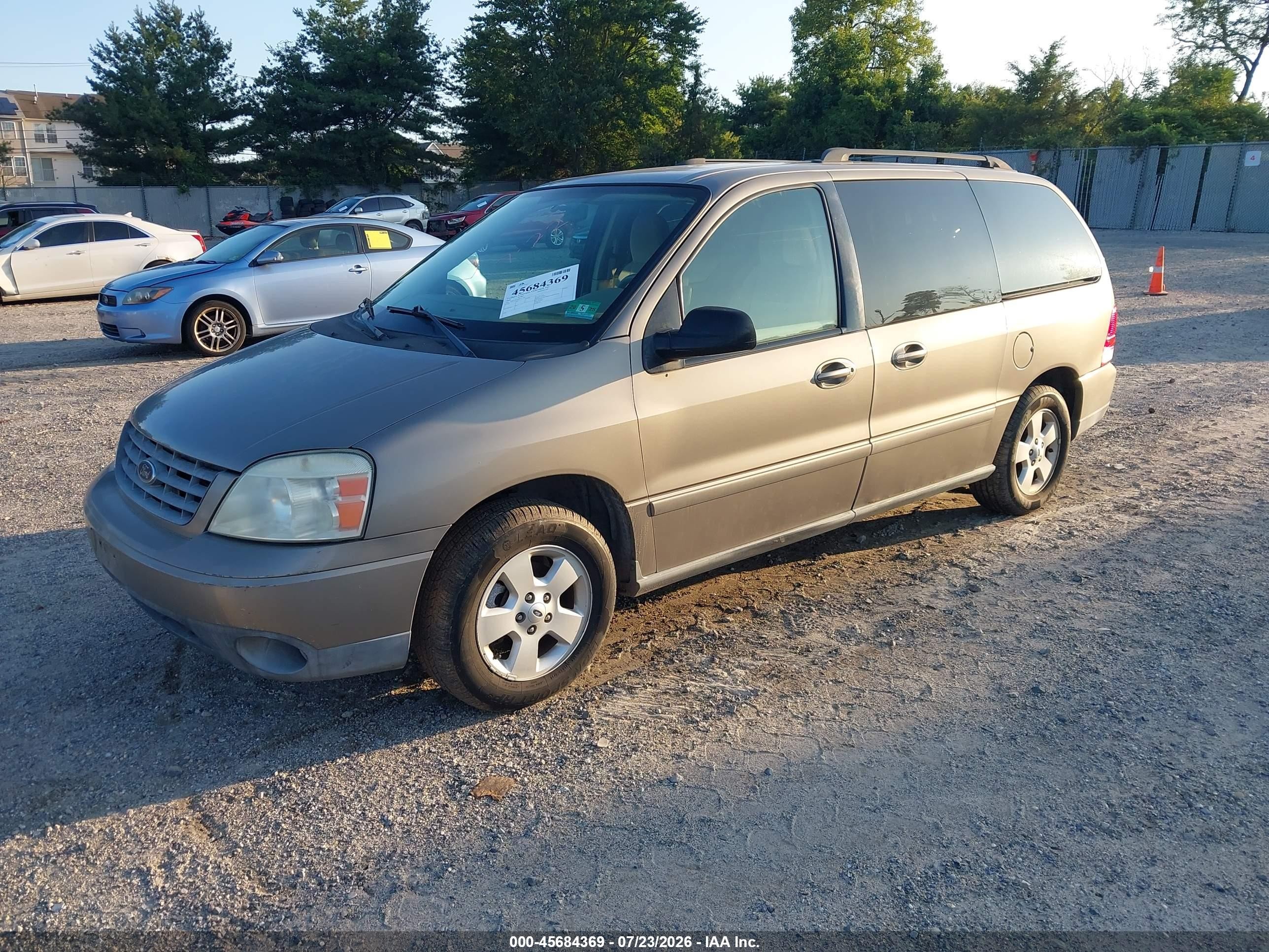 2006 Ford Freestar Se Beige vin: 2FMZA51606BA21485
