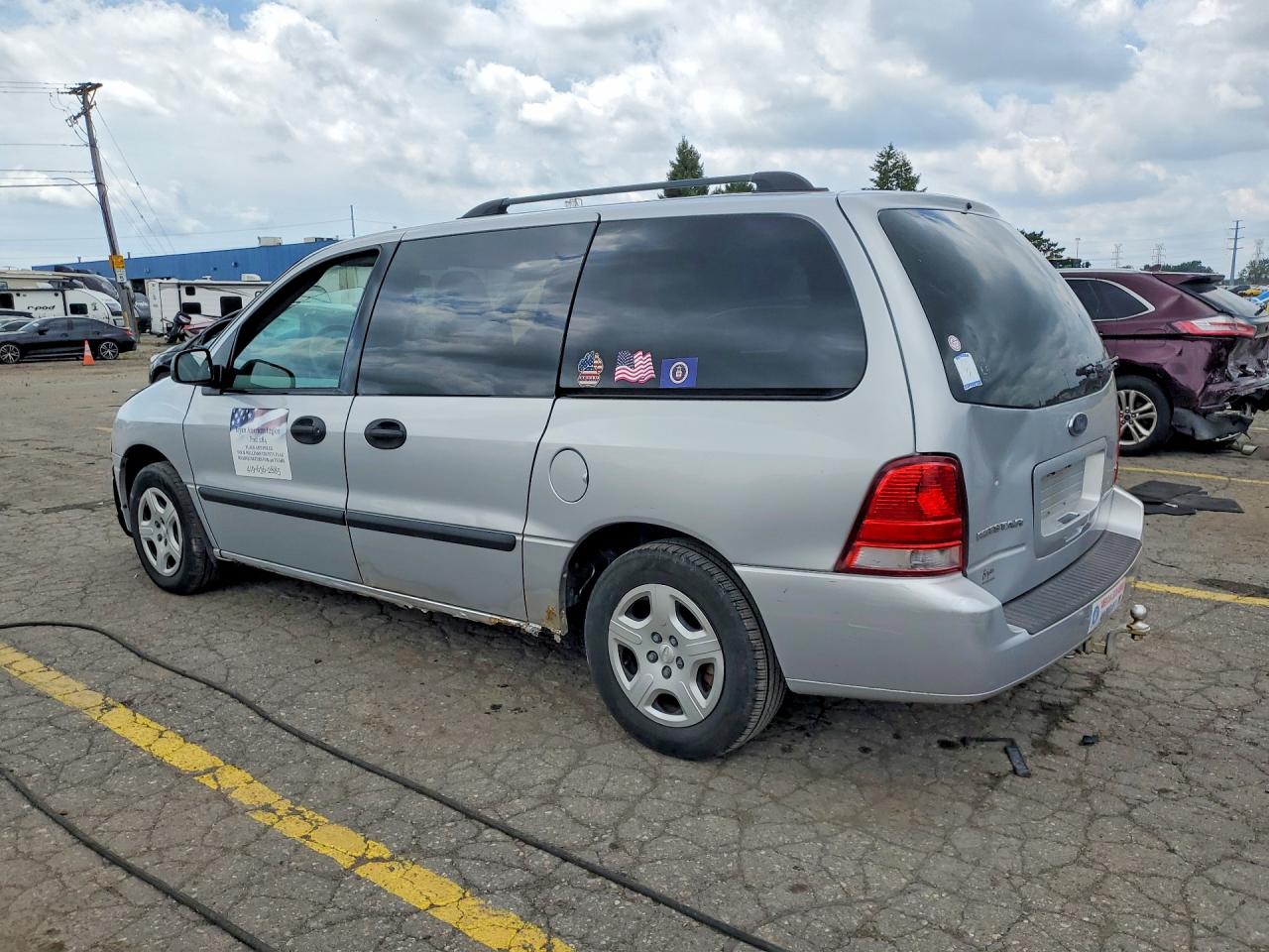 2007 Ford Freestar Se Silver vin: 2FMZA51607BA01139