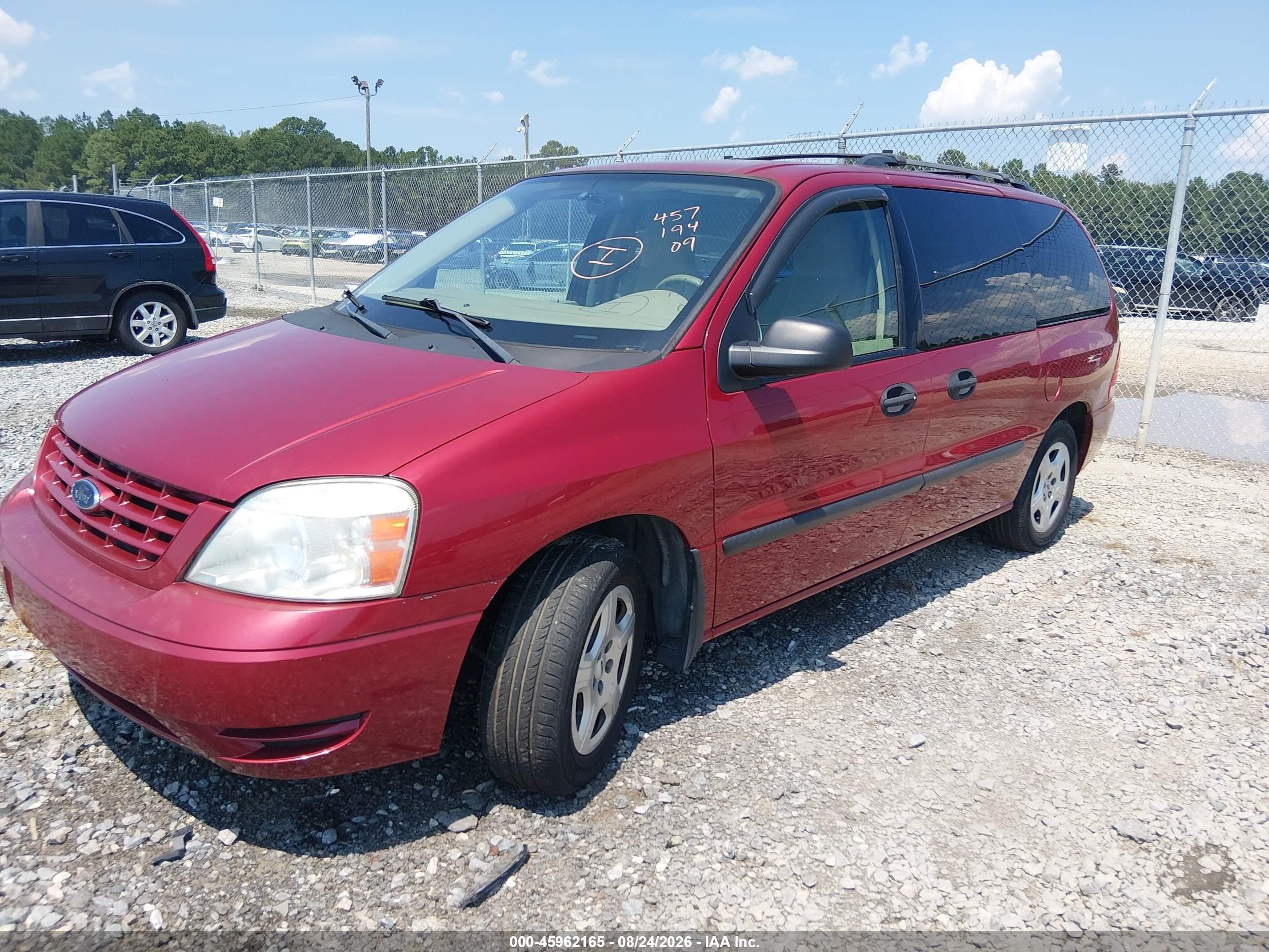 2004 Ford Freestar Se Red vin: 2FMZA51614BA90599