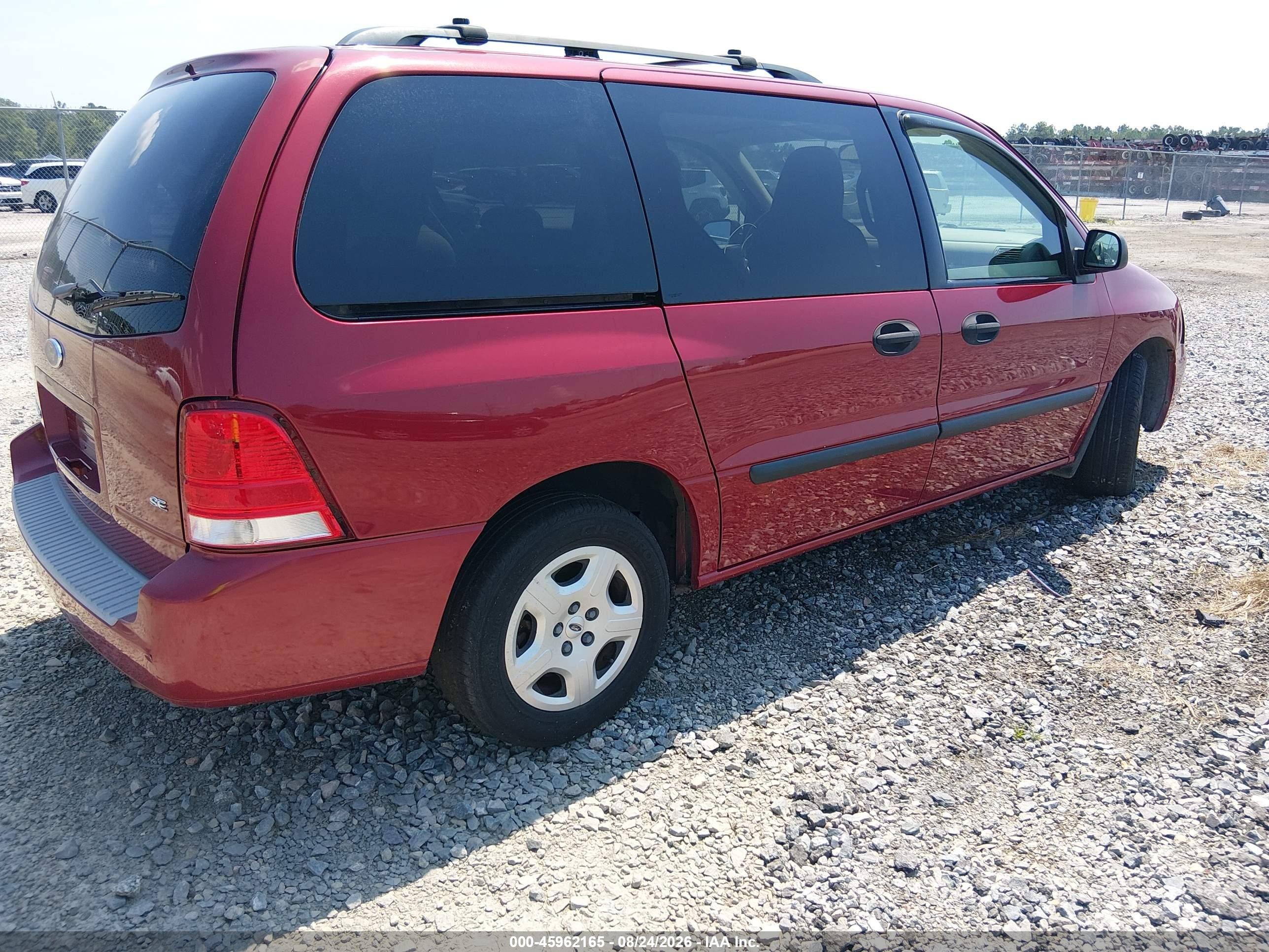 2004 Ford Freestar Se Red vin: 2FMZA51614BA90599