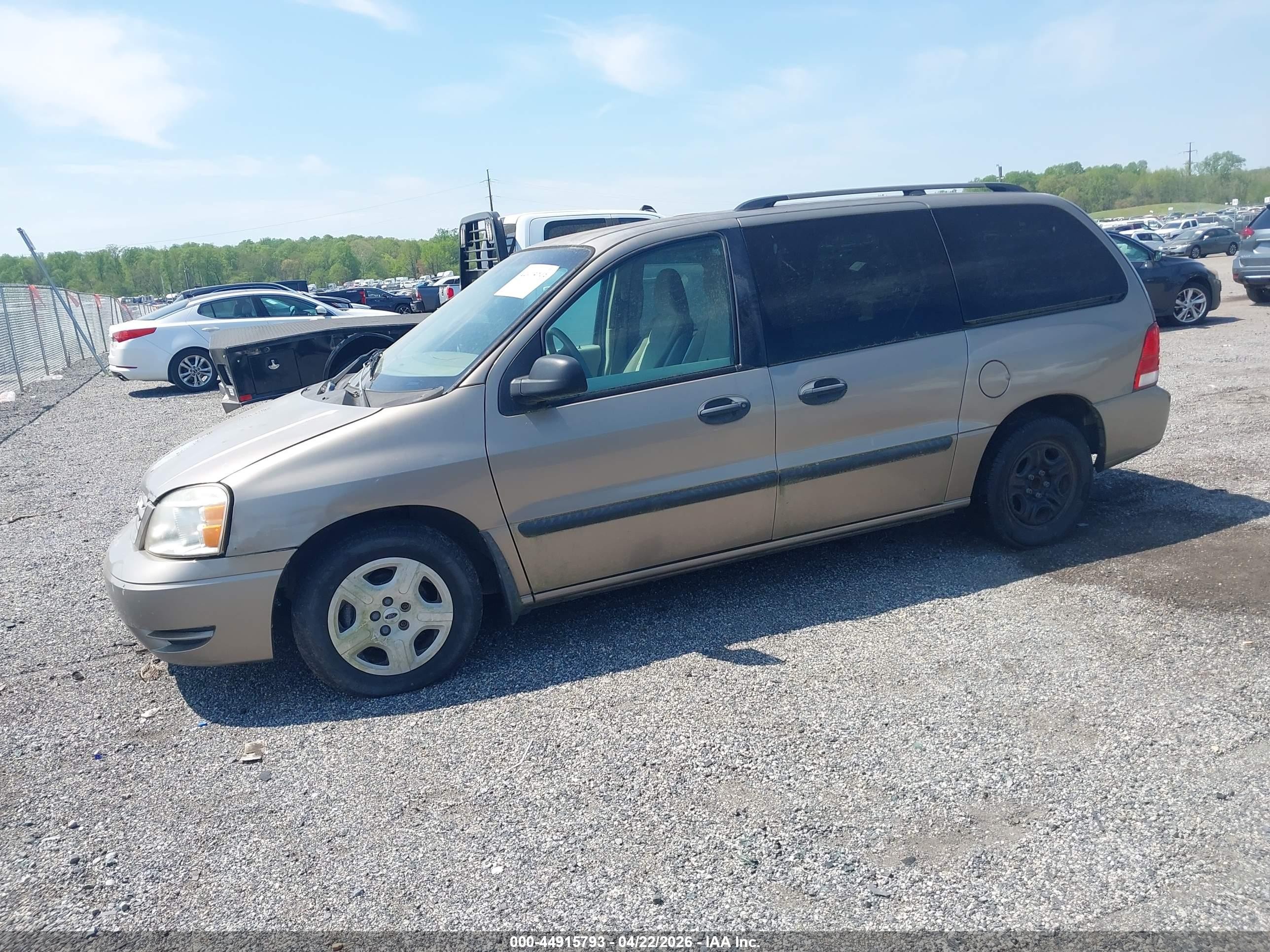 2004 Ford Freestar Se Gold vin: 2FMZA51634BA45647