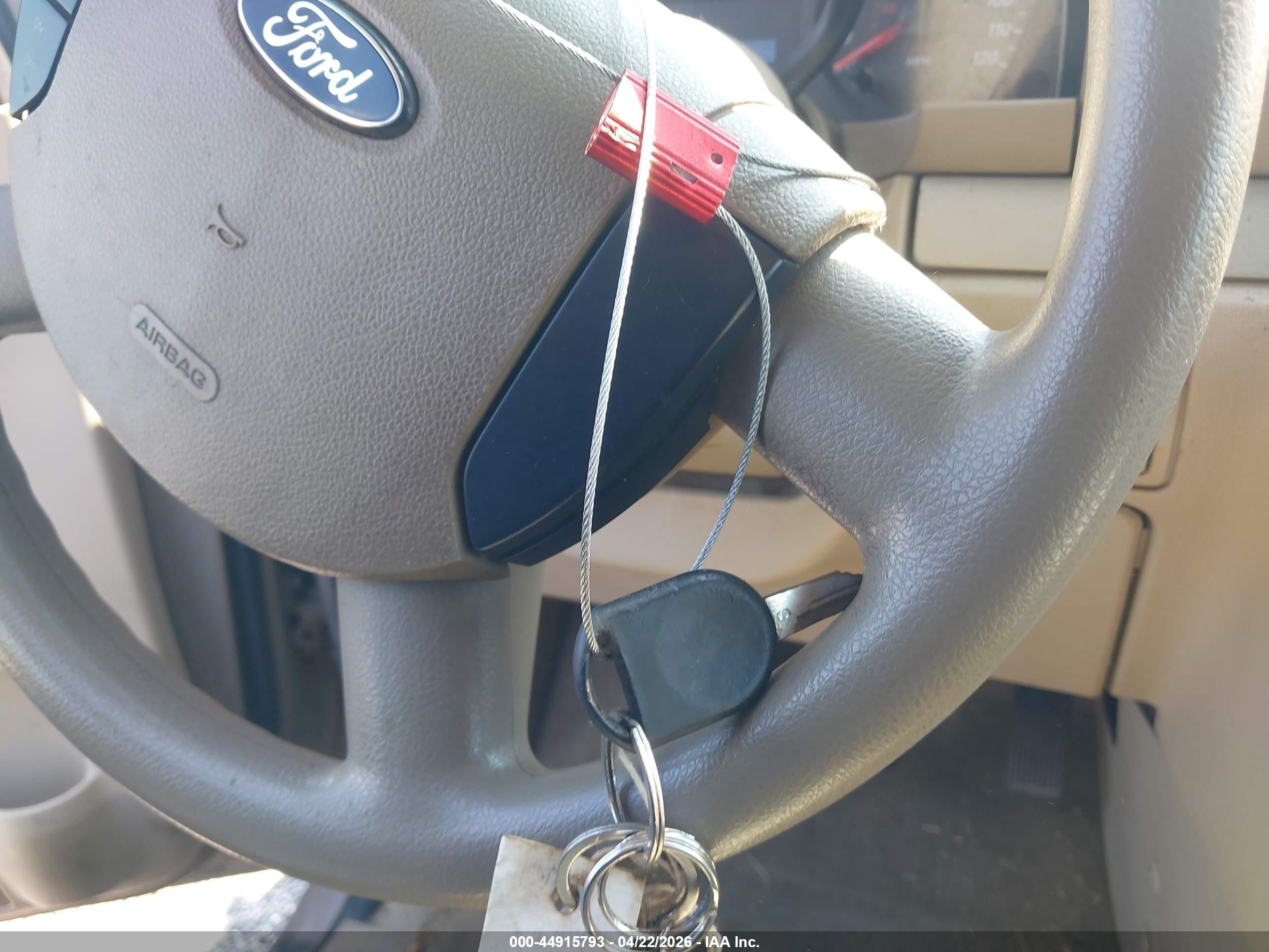 2004 Ford Freestar Se Gold vin: 2FMZA51634BA45647