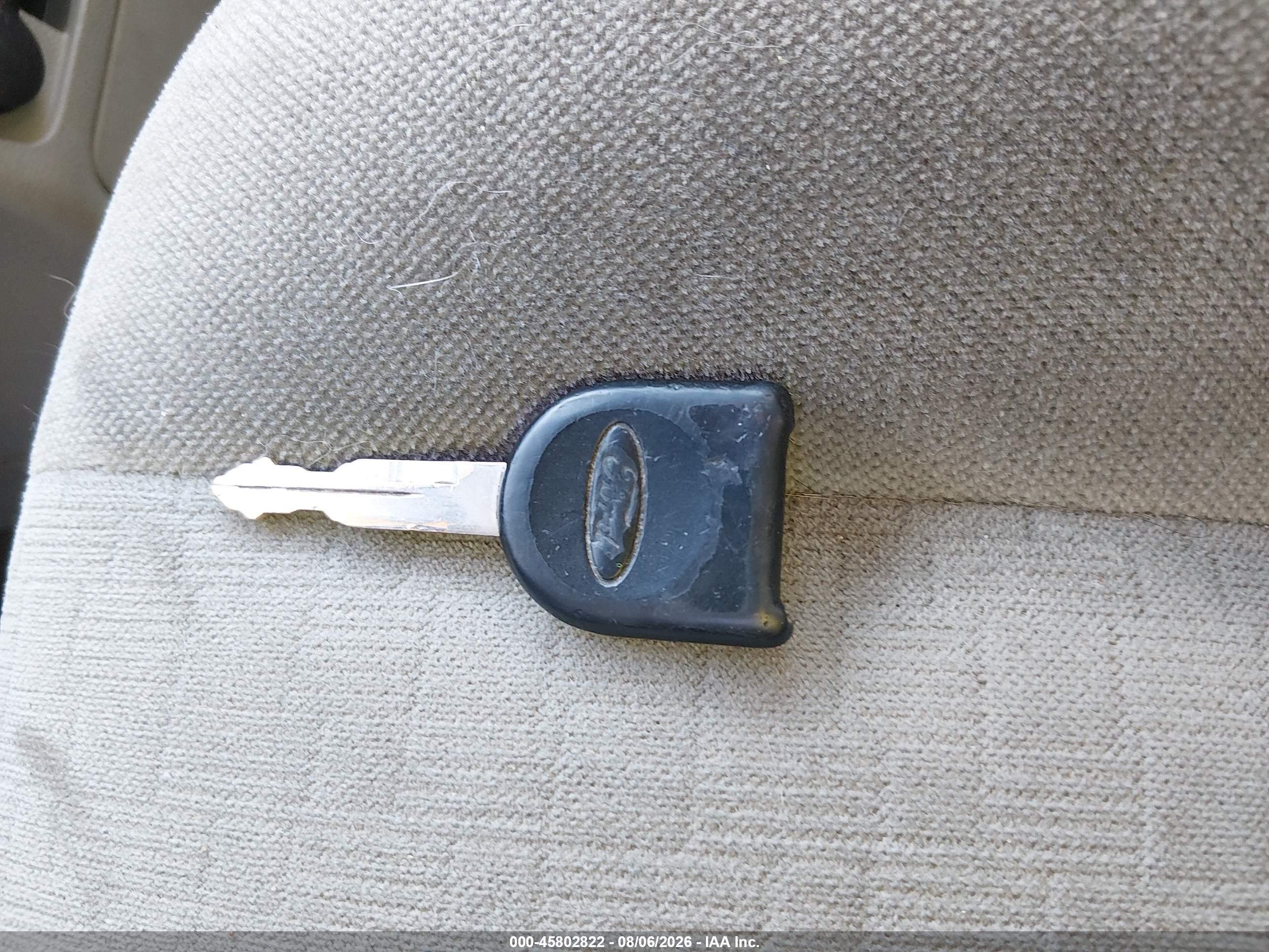 2004 Ford Freestar Se Silver vin: 2FMZA51634BB29581
