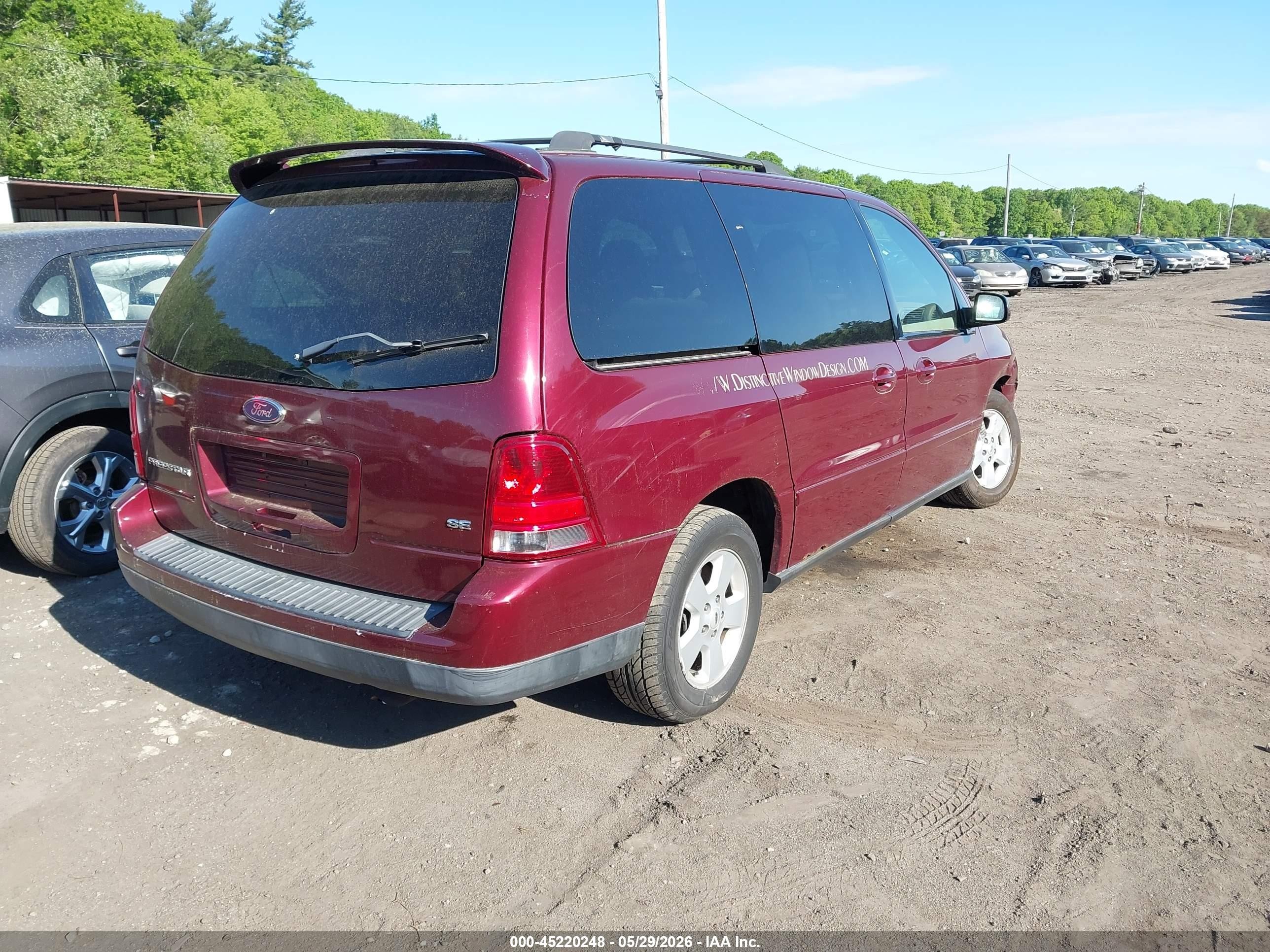 2006 Ford Freestar Se Burgundy vin: 2FMZA51636BA38474