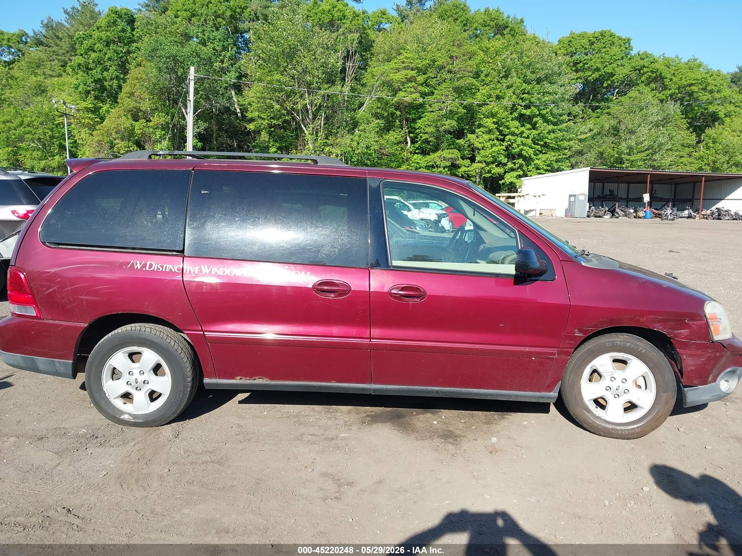 2006 Ford Freestar Se Burgundy vin: 2FMZA51636BA38474