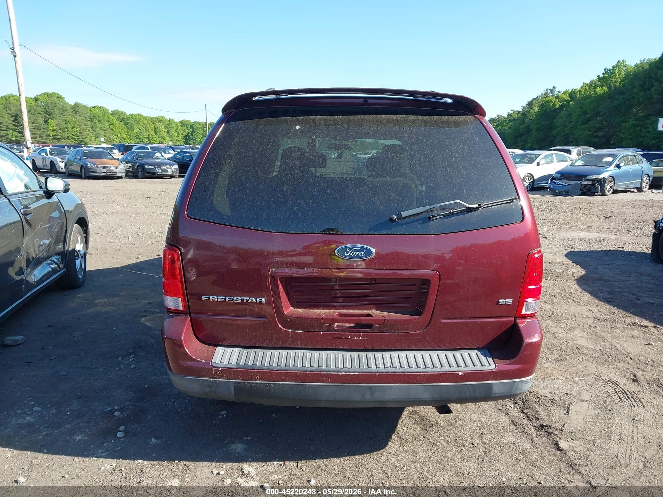 2006 Ford Freestar Se Burgundy vin: 2FMZA51636BA38474