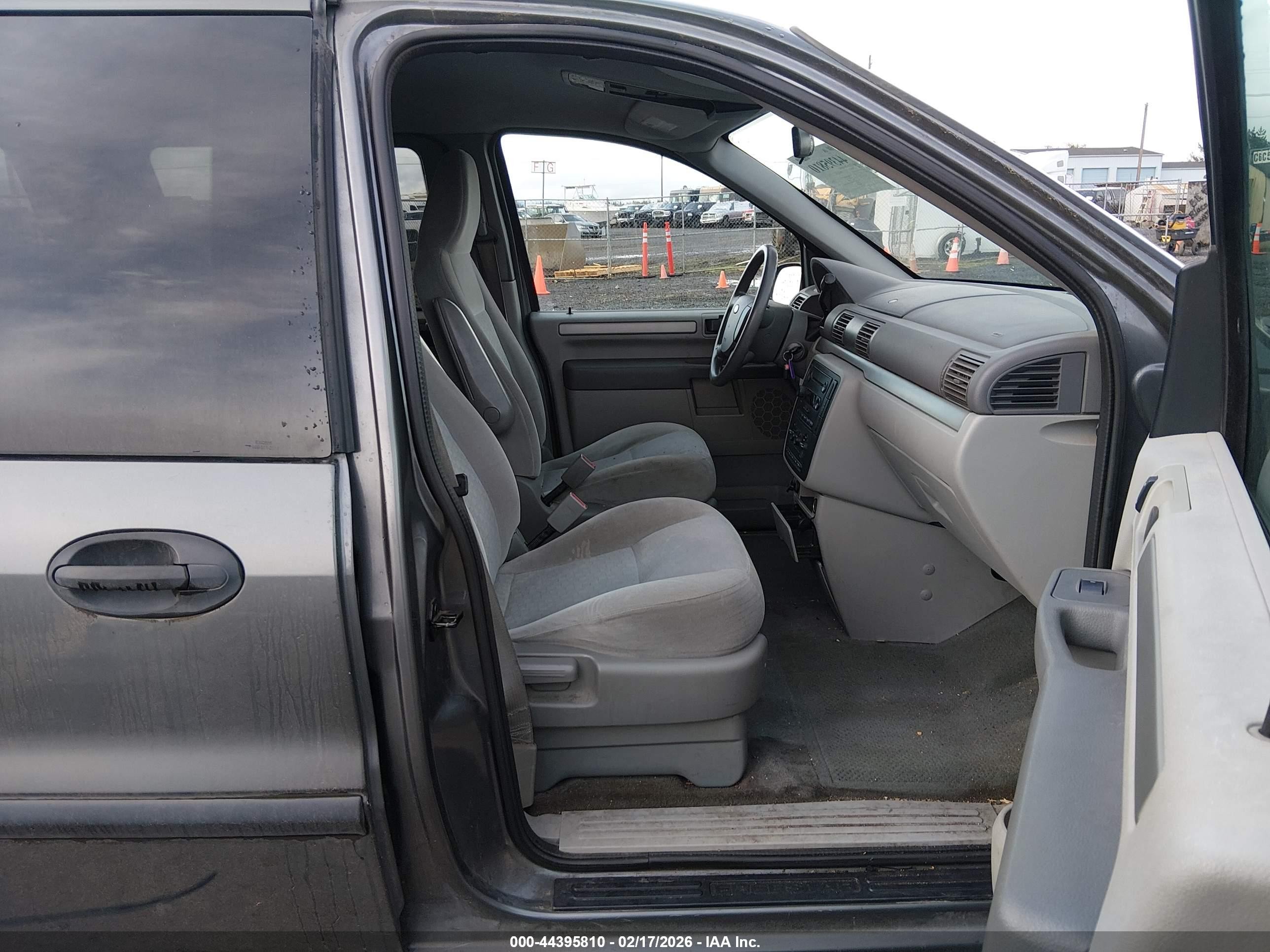 2006 Ford Freestar Se Gray vin: 2FMZA51636BA66548