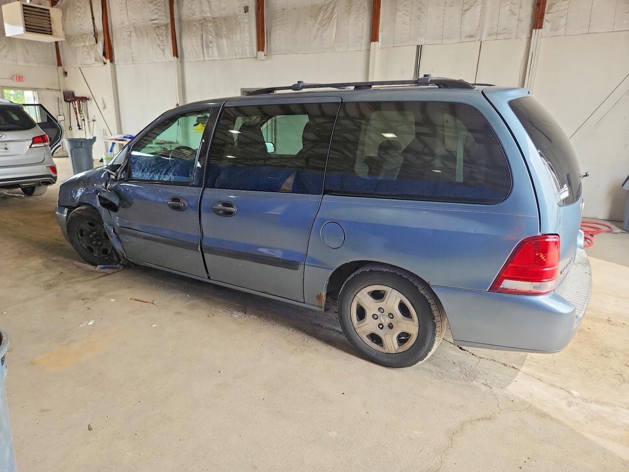 2004 Ford Freestar Lane Blue vin: 2FMZA51644BA79693