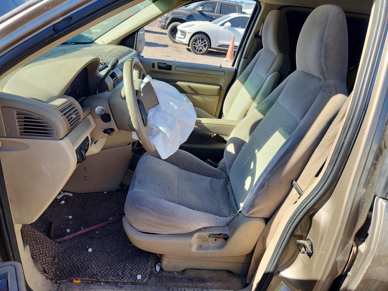 2006 Ford Freestar Se Gold vin: 2FMZA51656BA01748