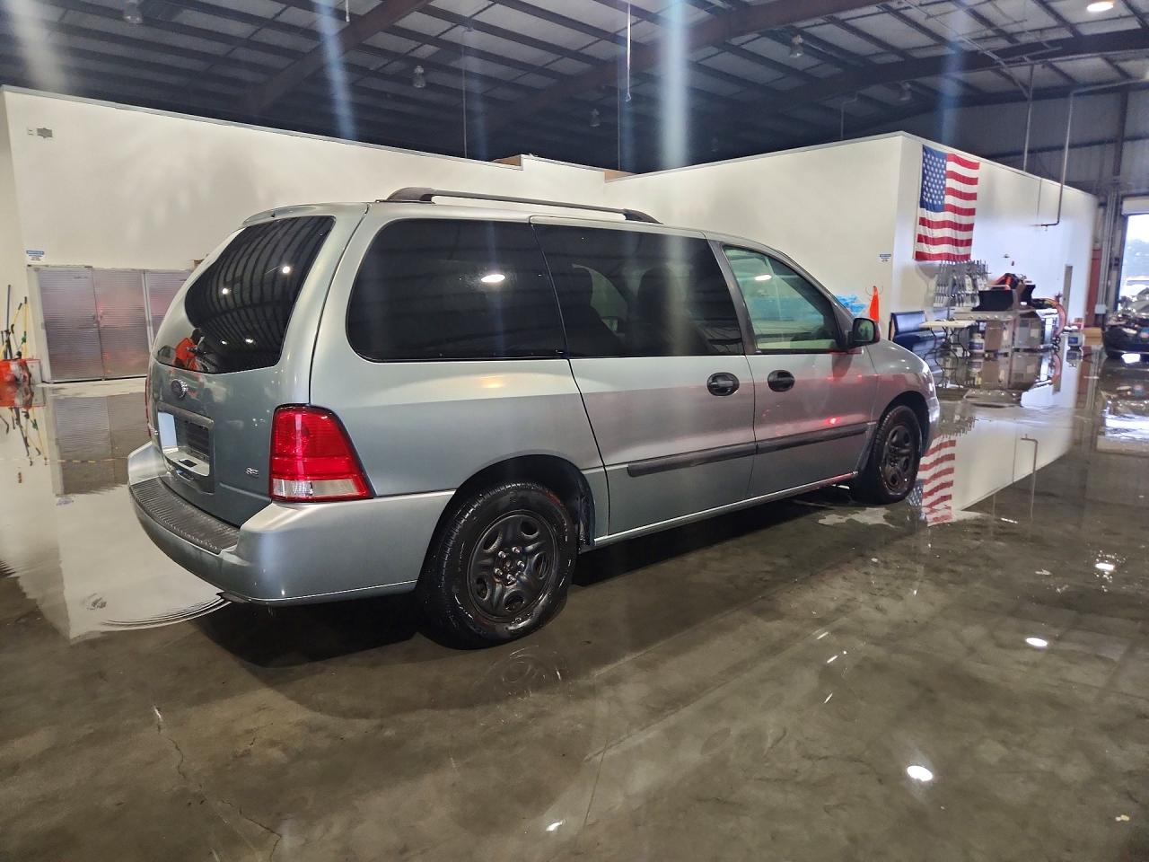 2007 Ford Freestar Se Green vin: 2FMZA51657BA05574
