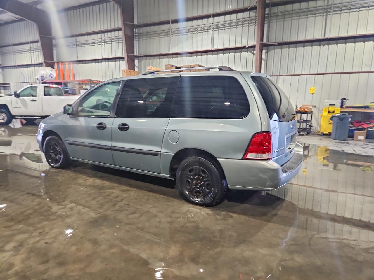 2007 Ford Freestar Se Green vin: 2FMZA51657BA05574