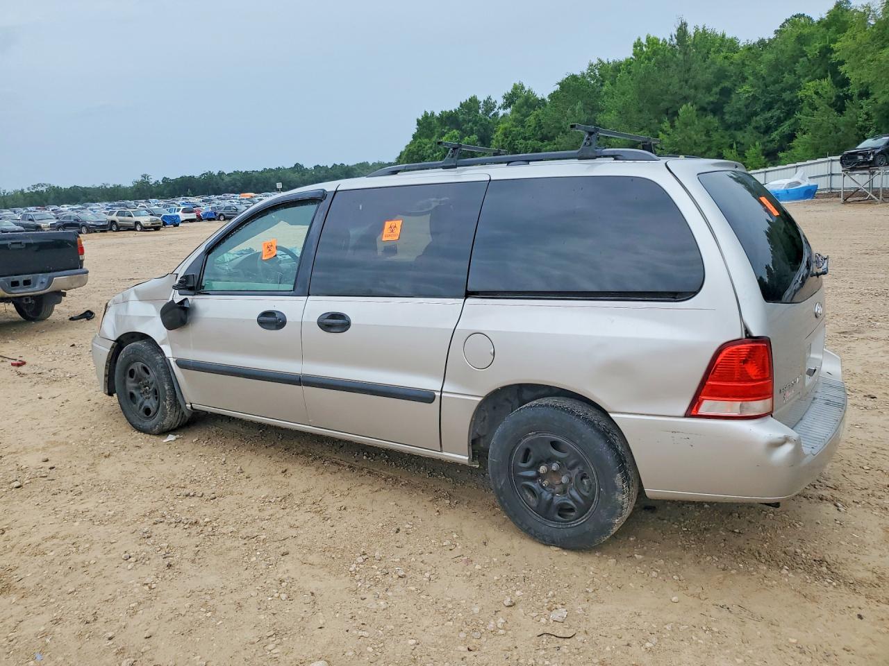 2004 Ford Freestar Se Silver vin: 2FMZA51664BA46761