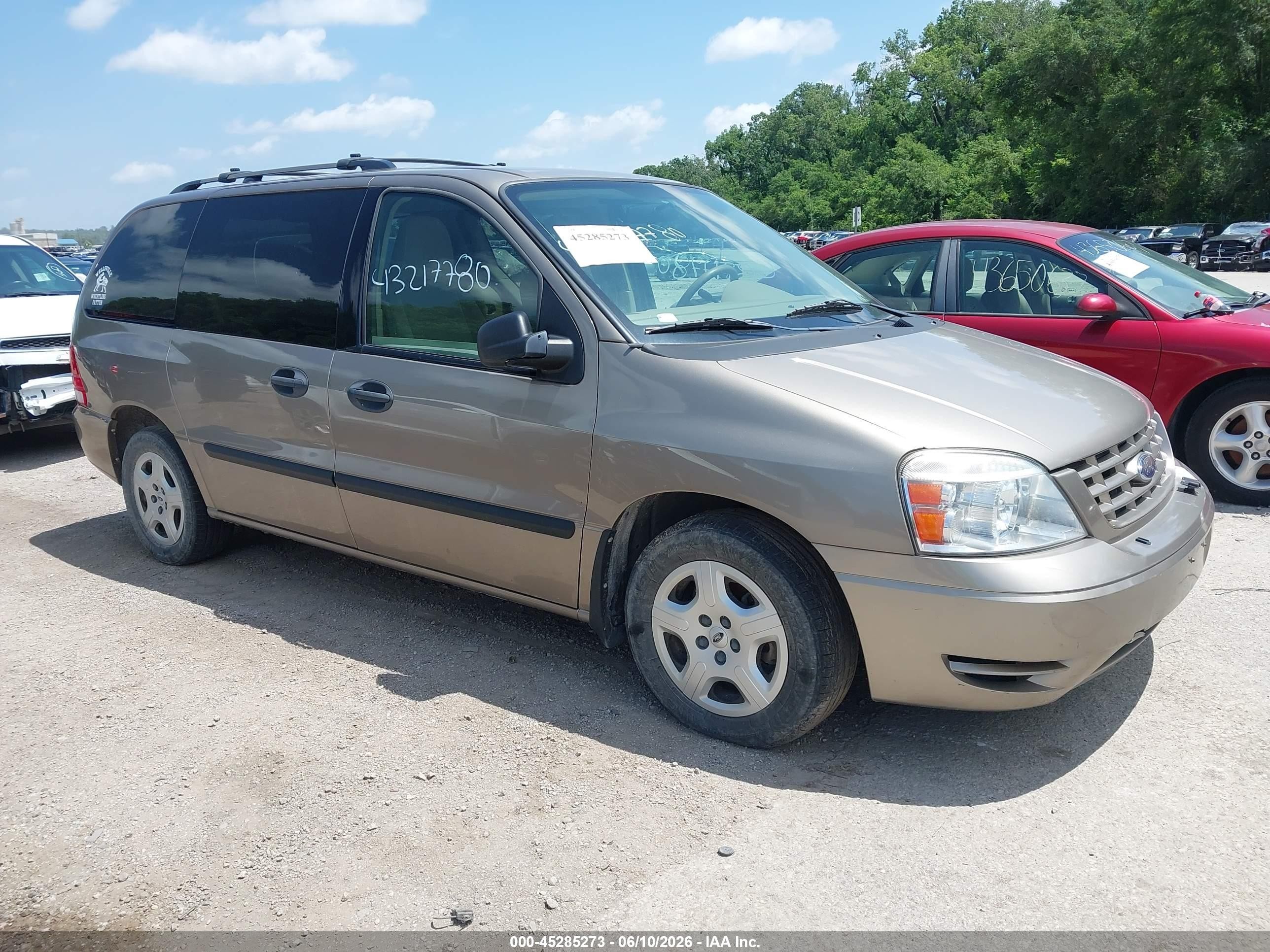 2004 Ford Freestar Se Gray vin: 2FMZA51674BB12086