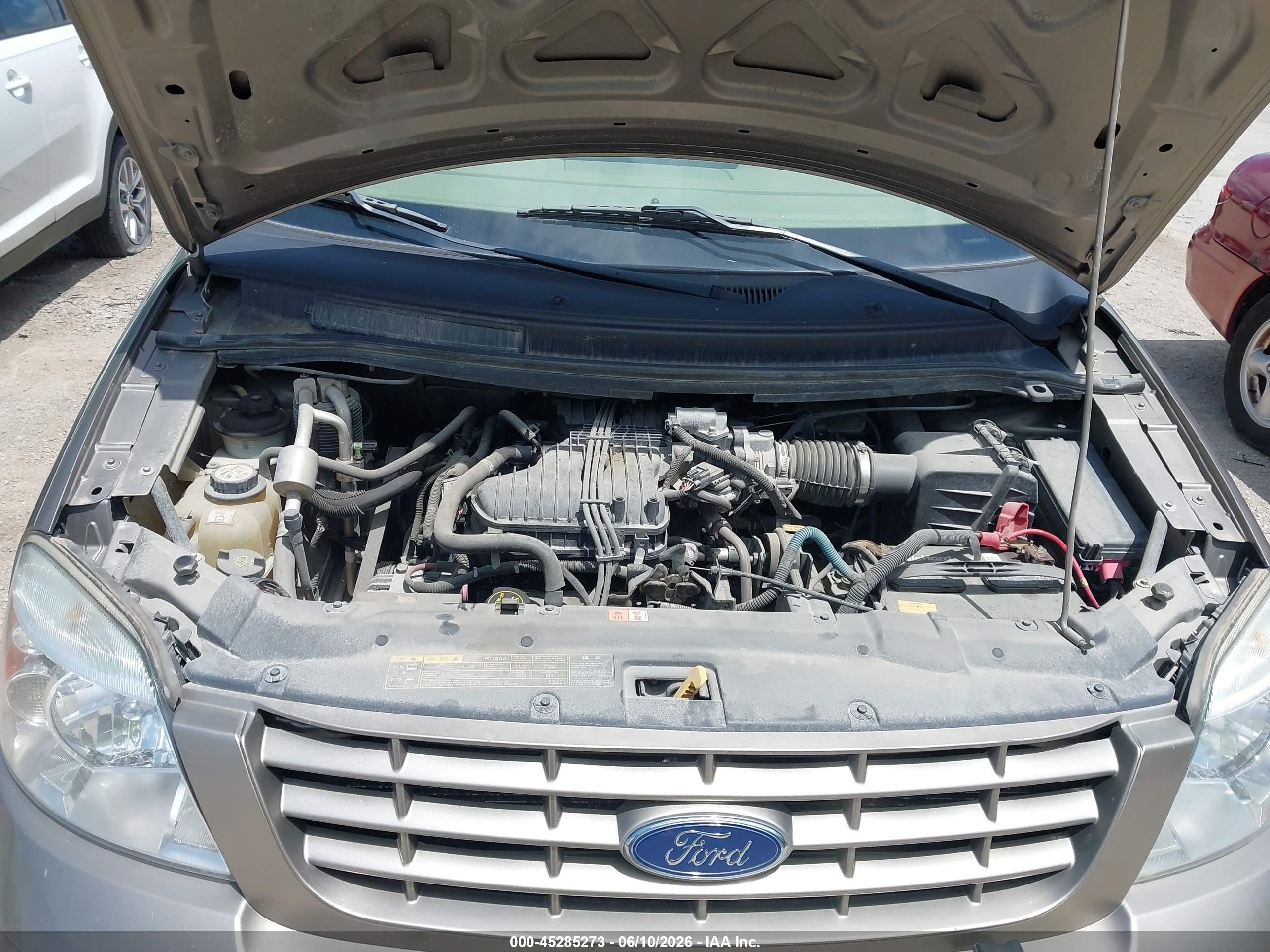 2004 Ford Freestar Se Серый vin: 2FMZA51674BB12086