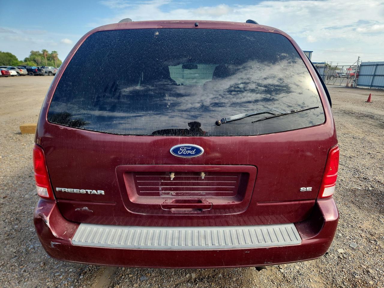 2007 Ford Freestar Se Maroon vin: 2FMZA51677BA12526