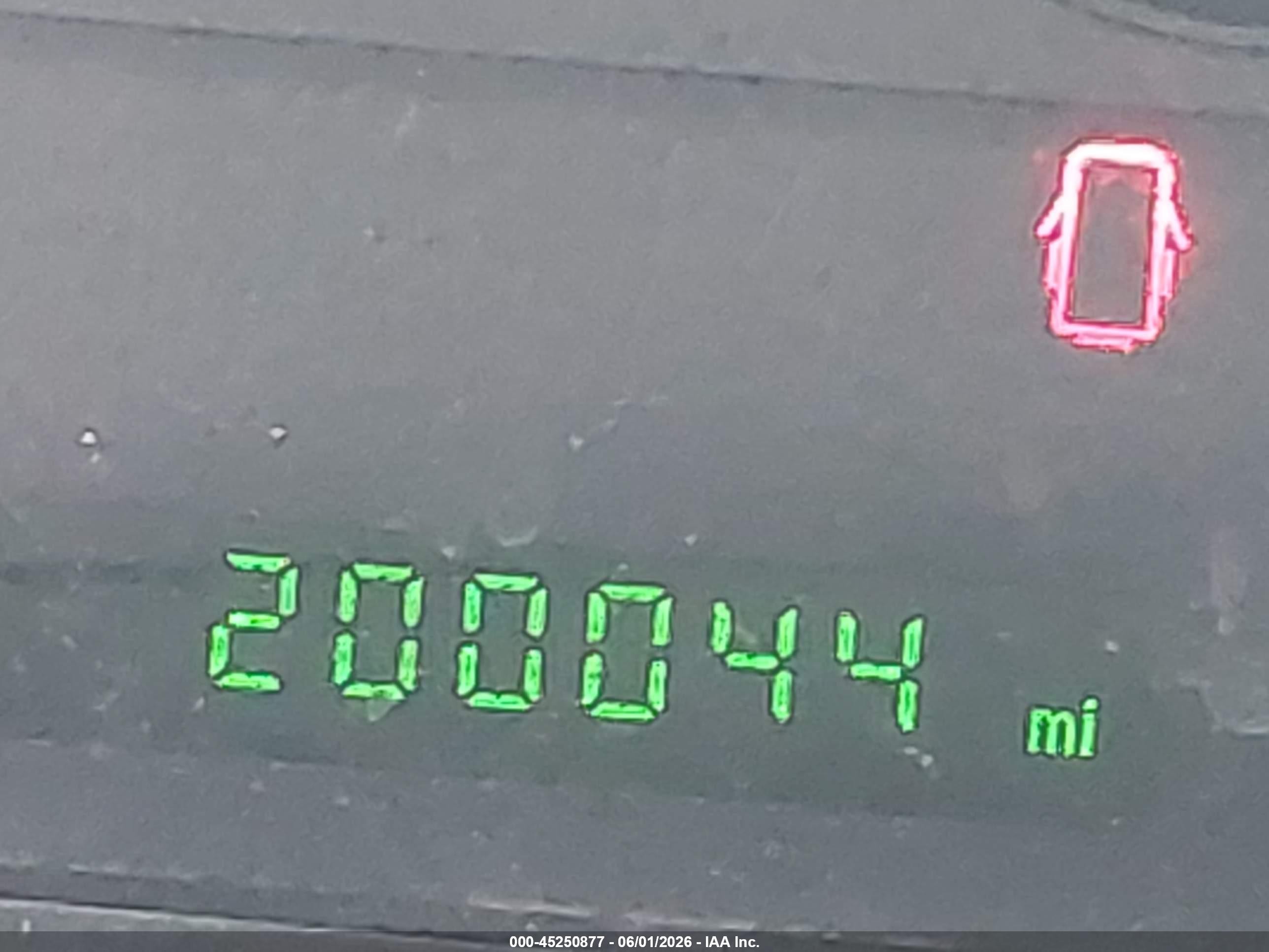 2004 Ford Freestar Se Silver vin: 2FMZA51684BA68647