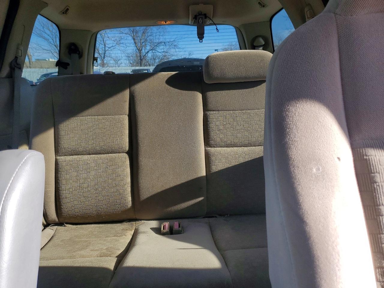2005 Ford Freestar Se Gold vin: 2FMZA51685BA03184